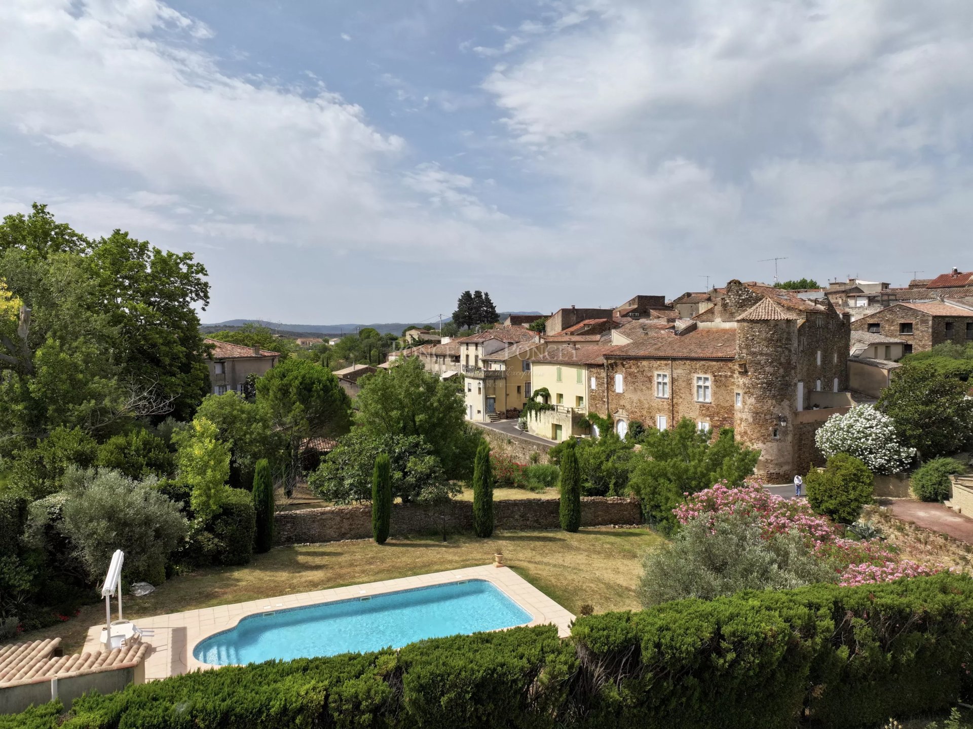 8 Bedroom Chateau's Image 22