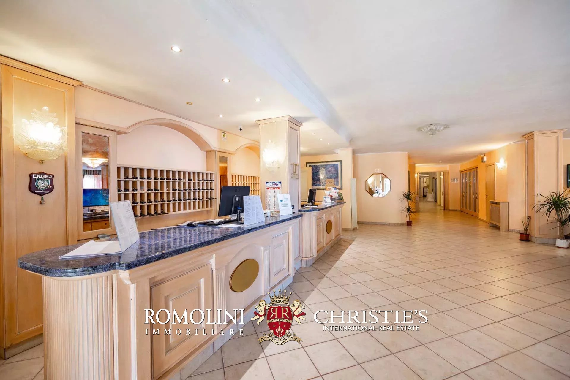 108 Bedroom Villa/Townhouse's Image 29