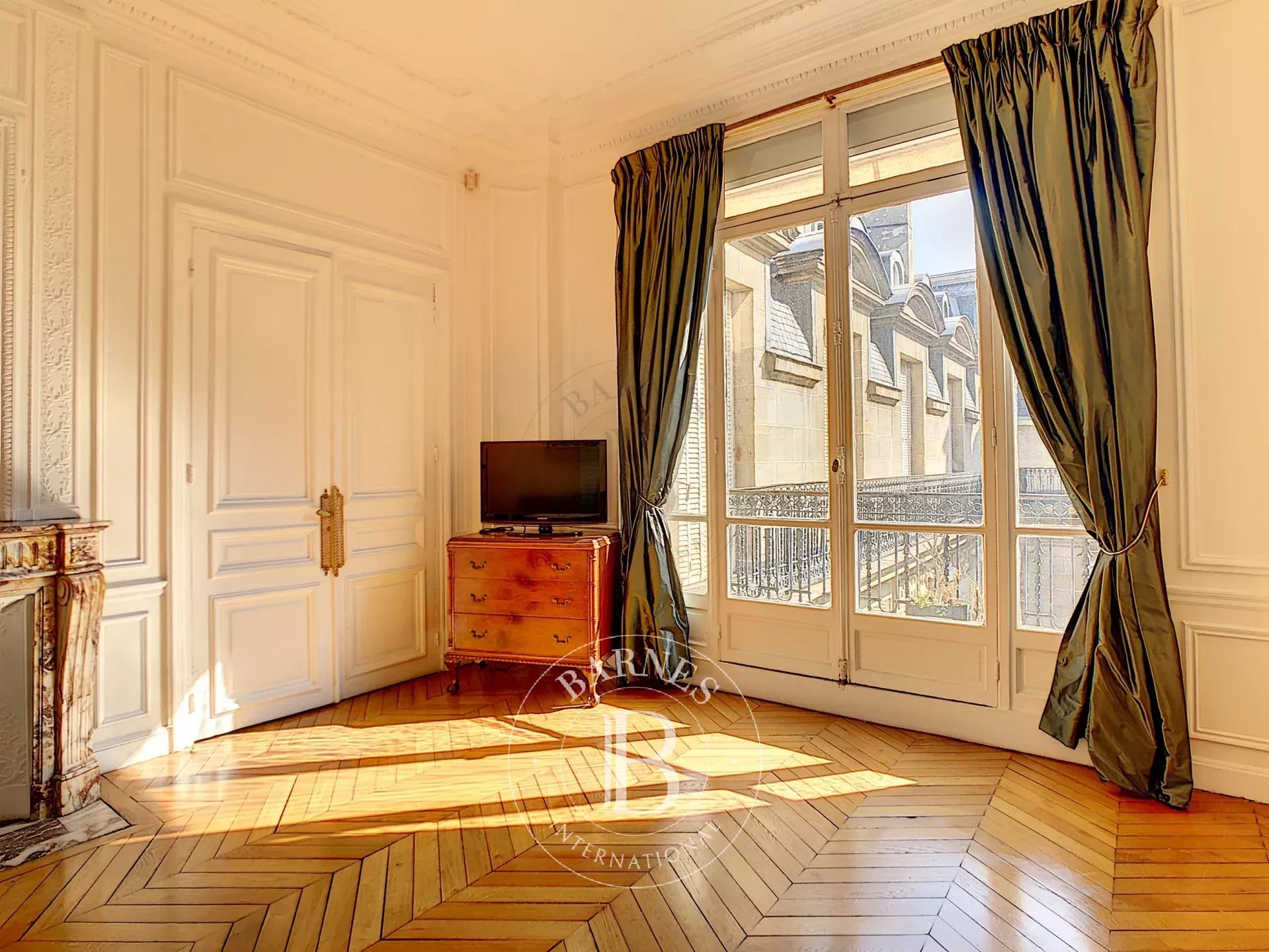 Paris  - Duplex 3 Bedrooms - picture 12