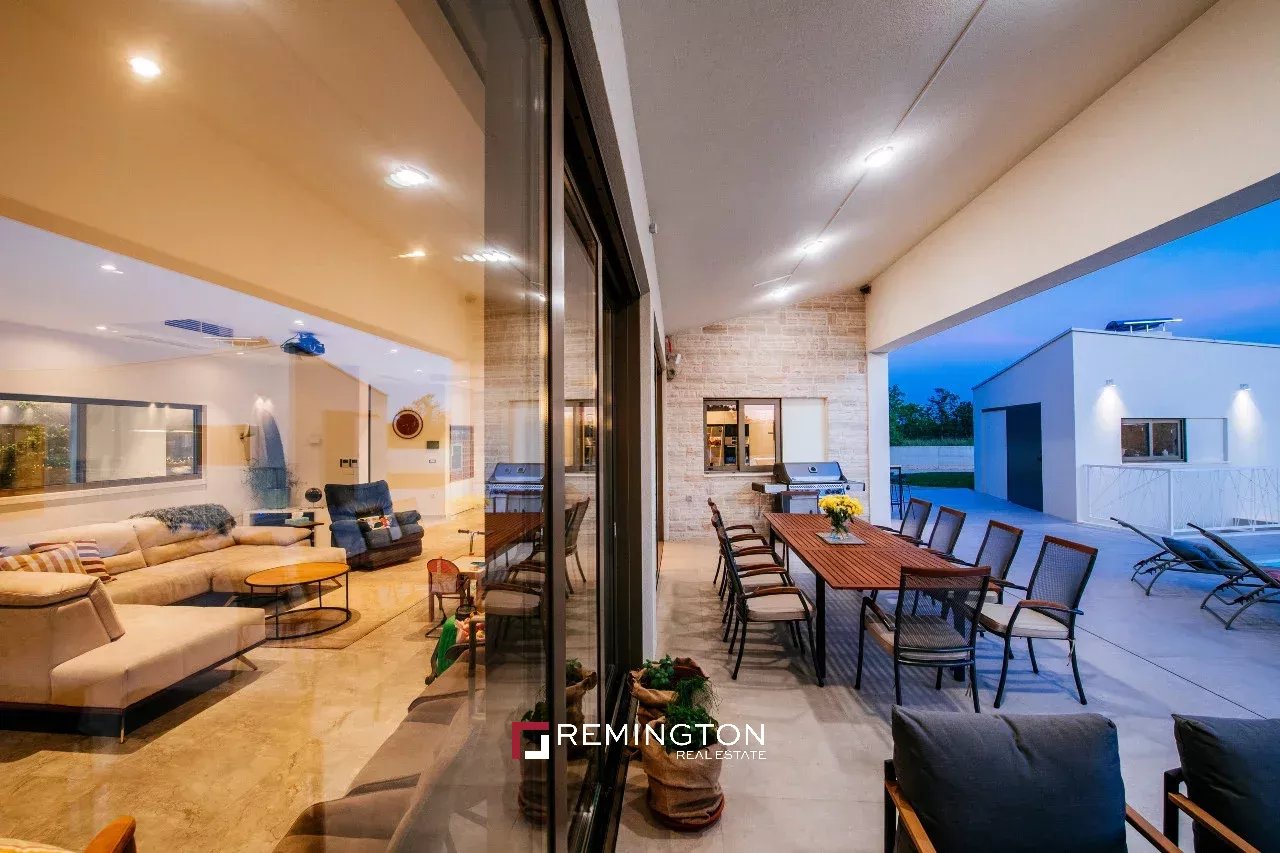 5 Bedroom Villa/Townhouse's Image 11