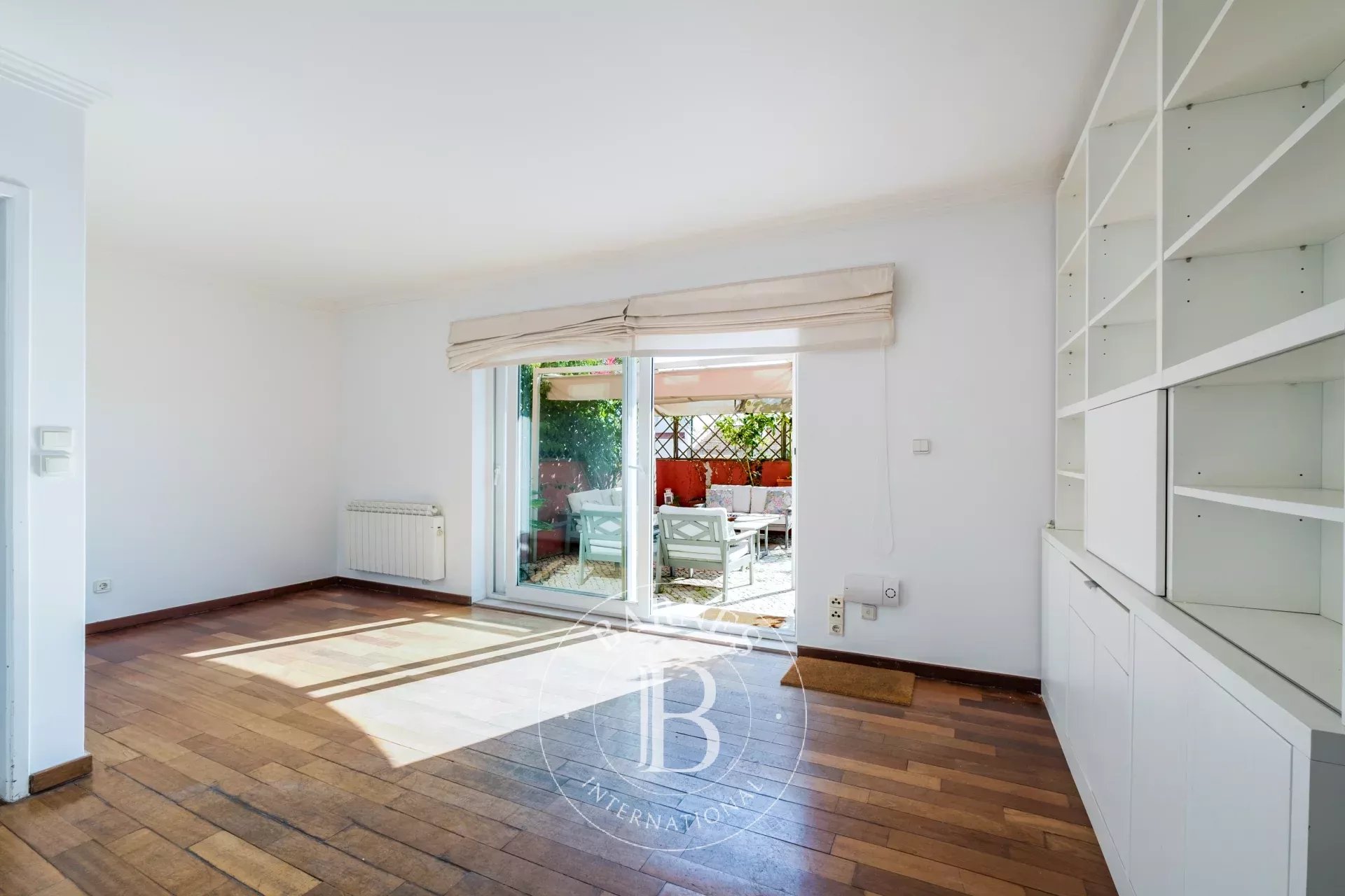 Family house with river view Family house with river view