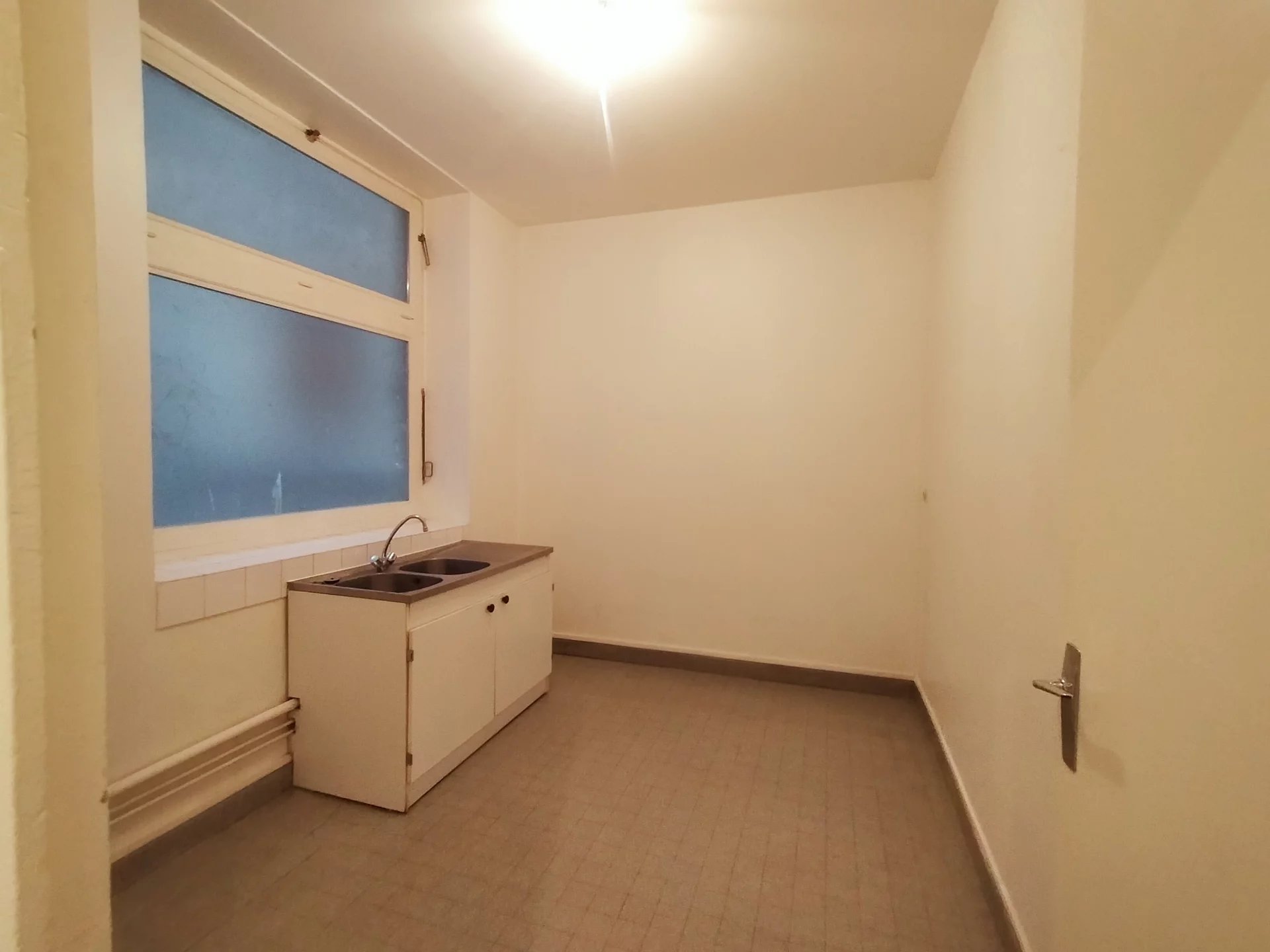 480953 Location Lyon 3ème