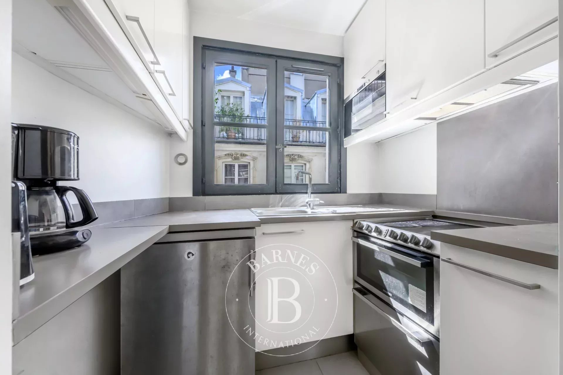 Daire Paris 3ème - picture 7