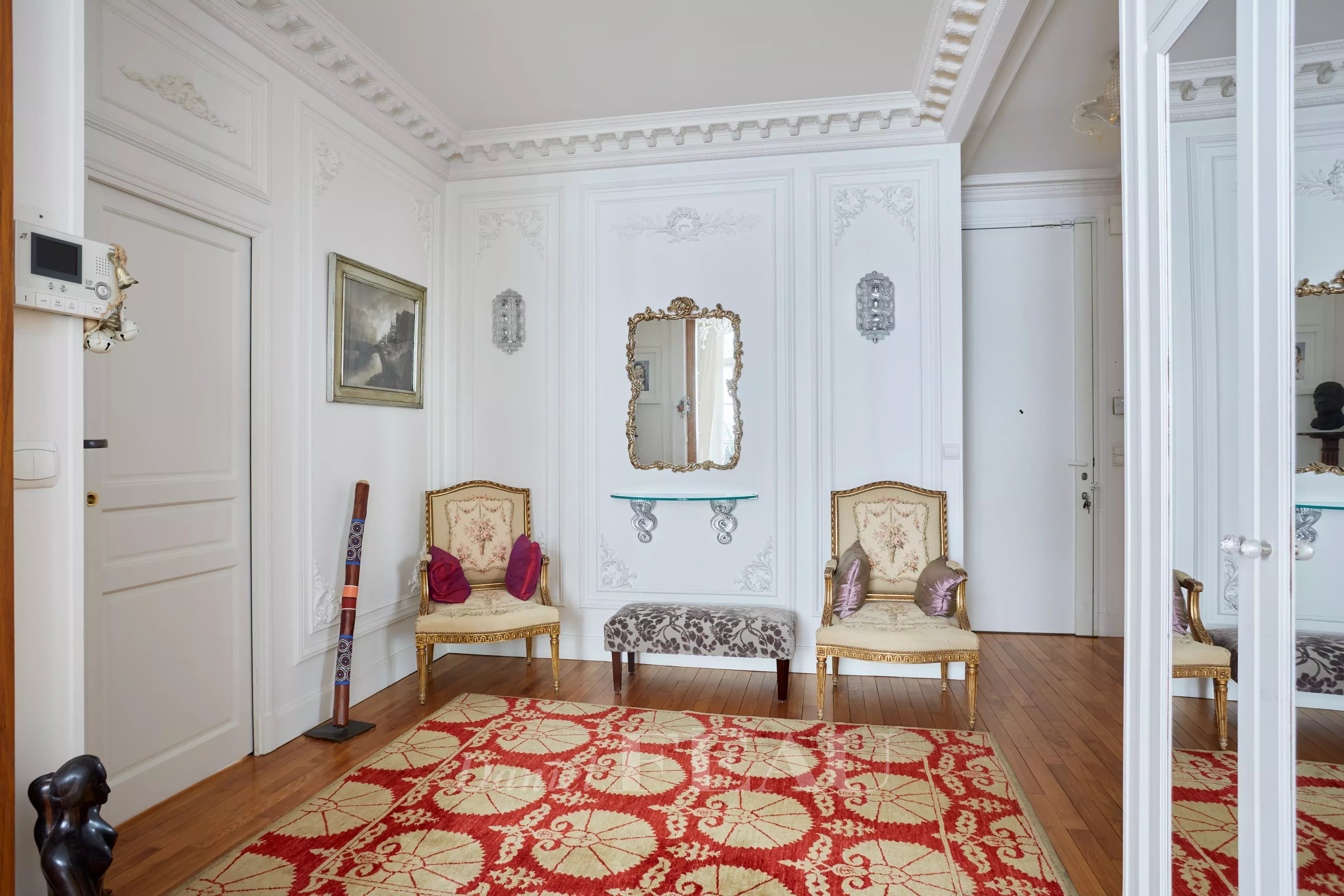 Sale Apartment Paris 16th