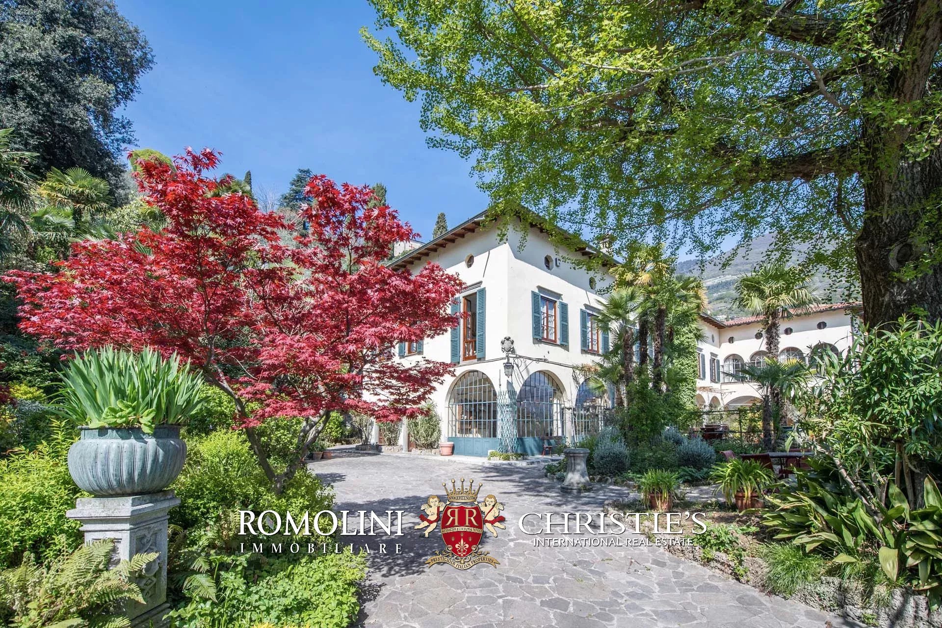 9 Bedroom Villa/Townhouse's Image 61