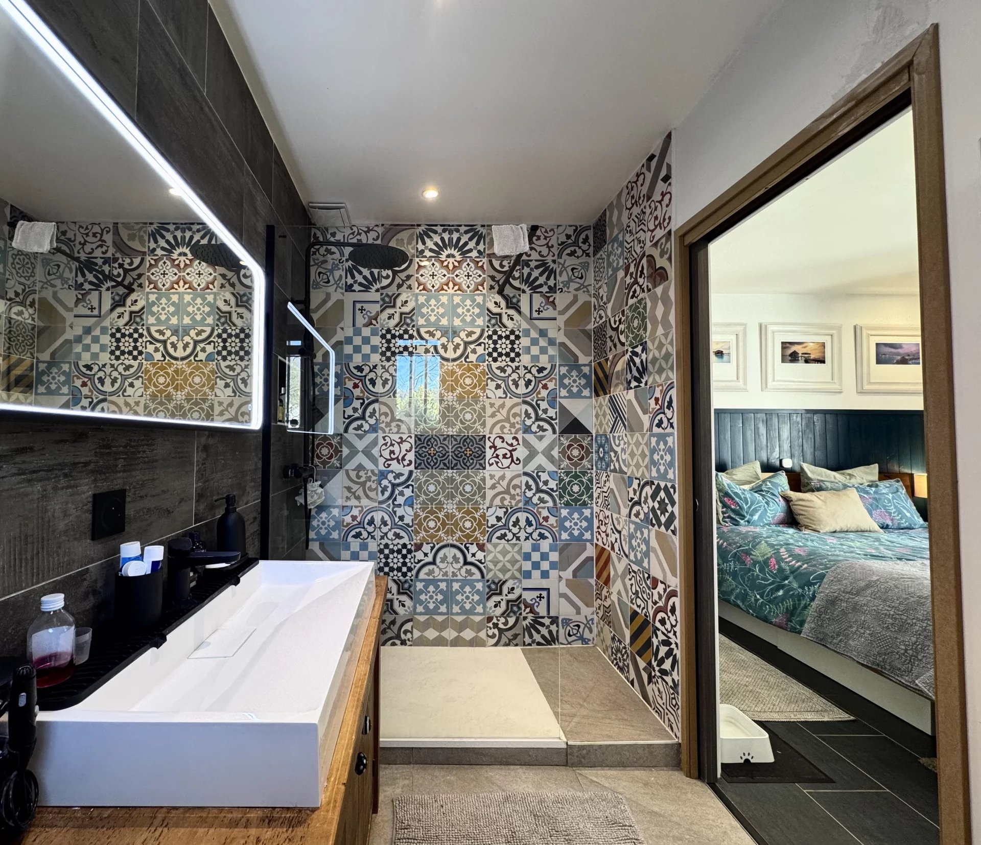 ENTRECASTEAUX RENOVATED VILLA
