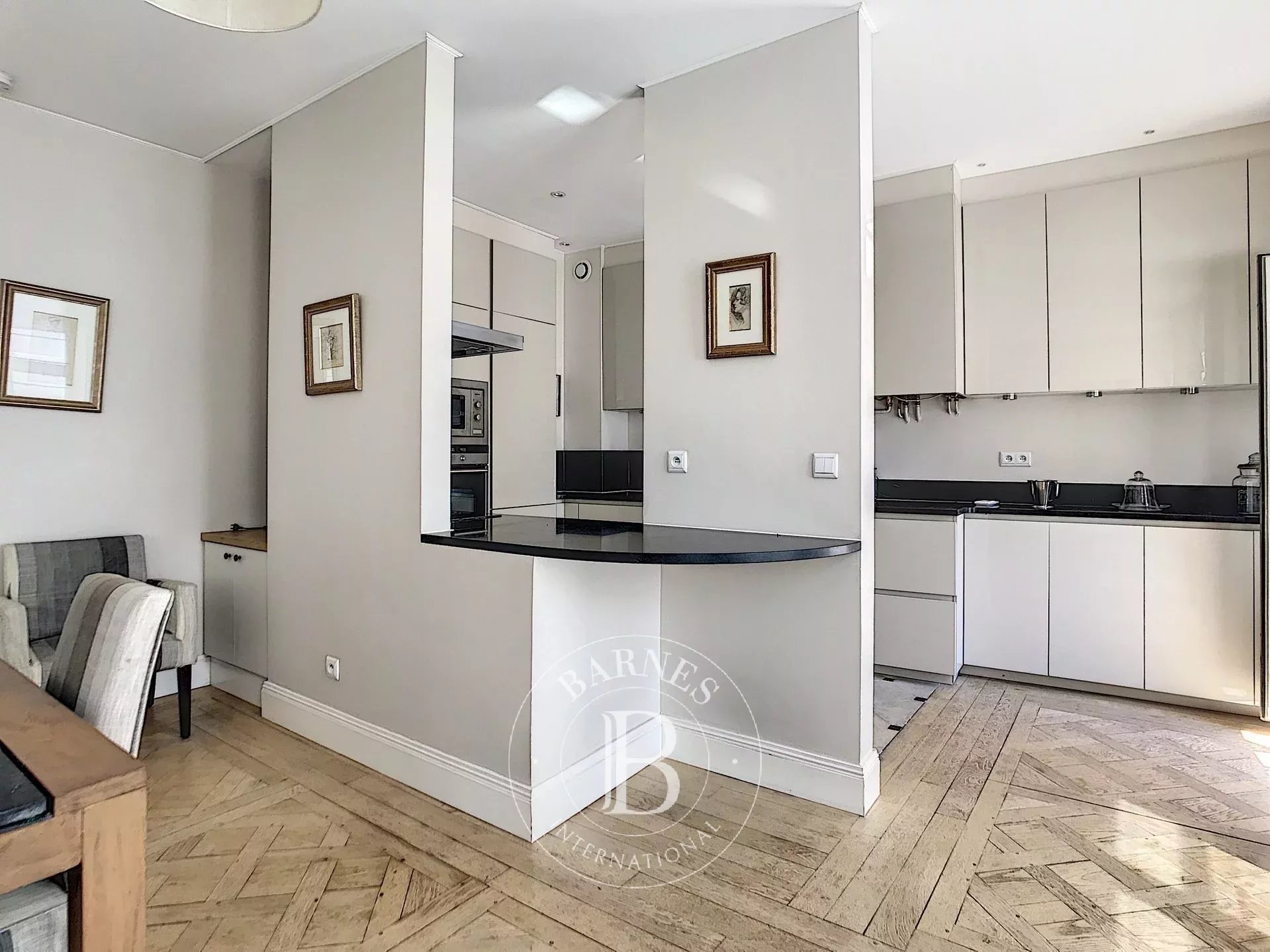 Daire Paris 4ème - picture 4