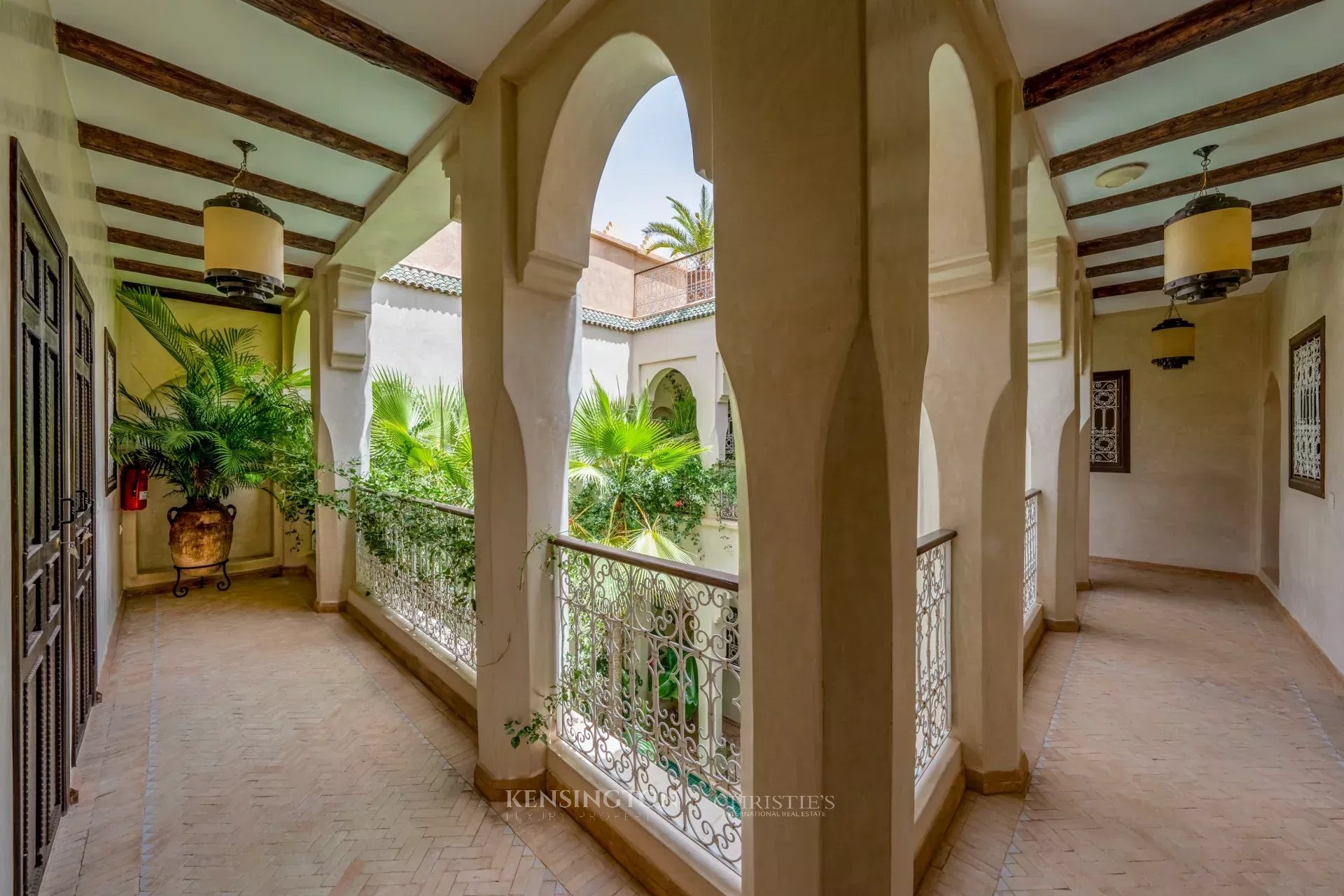 9 Bedroom Villa/Townhouse's Image 15