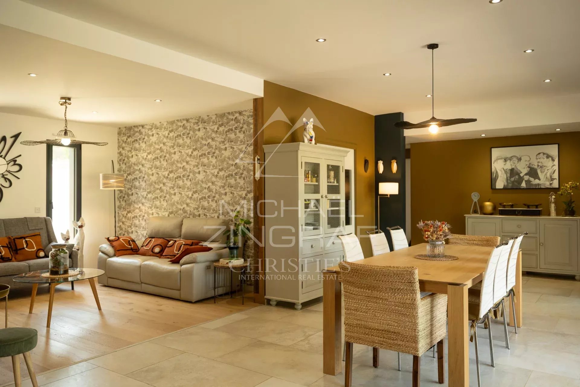 3 Bedroom Villa/Townhouse's Image 5