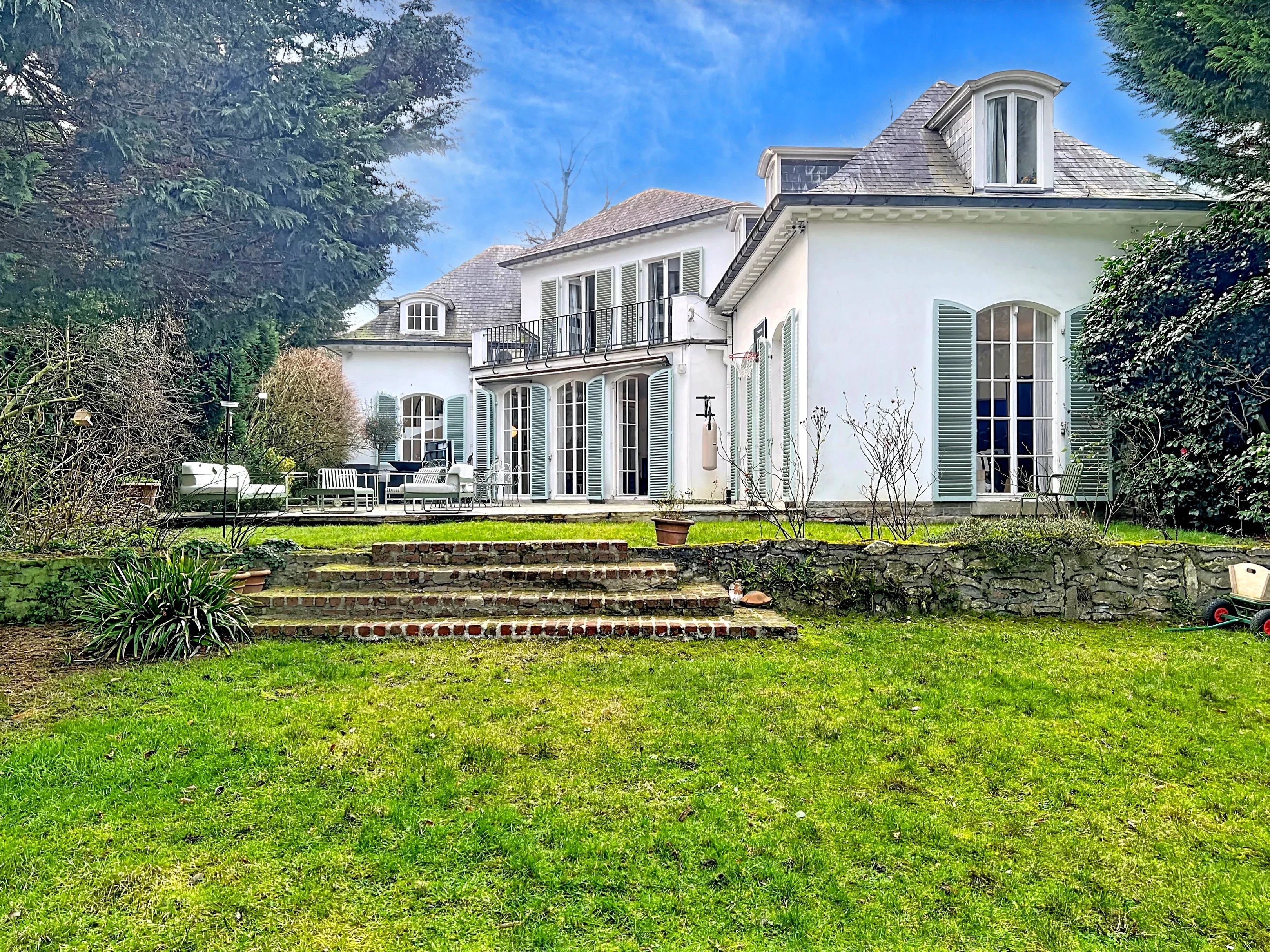 Villa Bruxelles  -  ref 87072409 (picture 1)