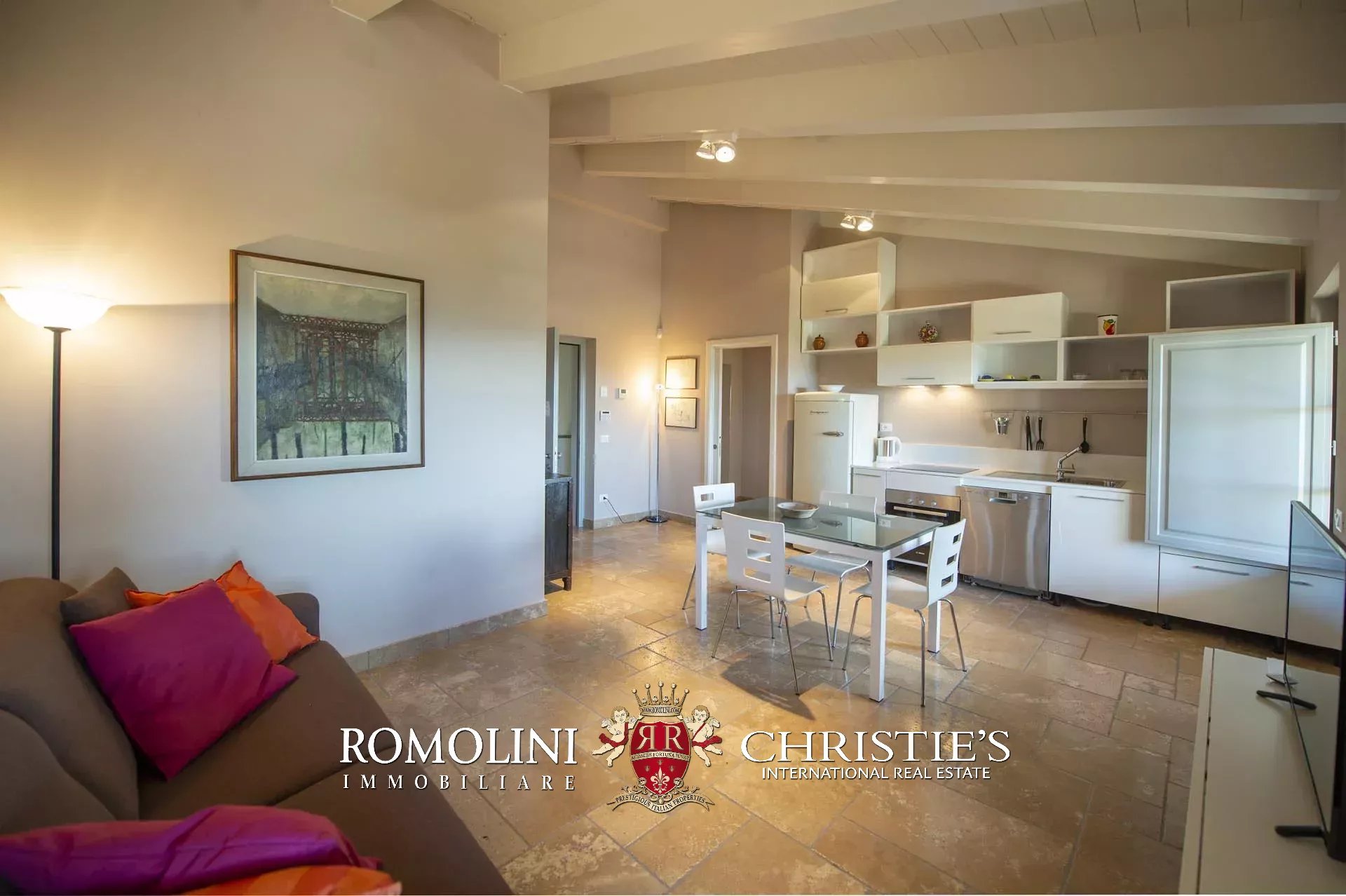 11 Bedroom Vineyard's Image 88