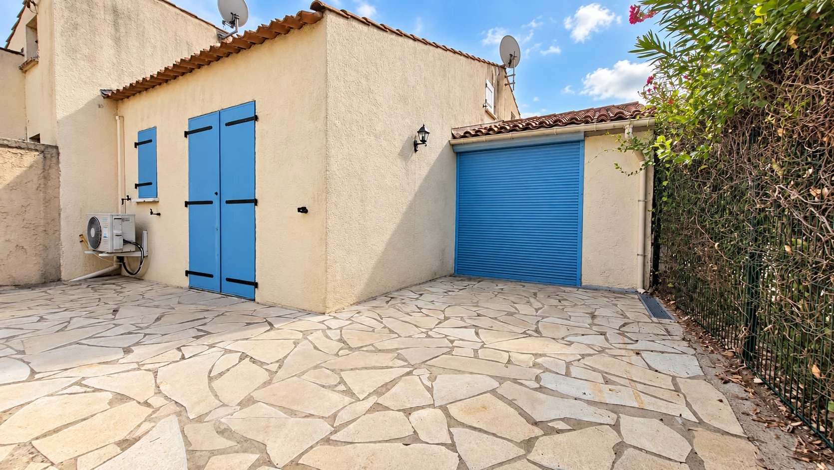 MOUGINS – Parc Saint-Basile – 38 m² Carrez – 2 chambre + mezzanine + extérieur + parking