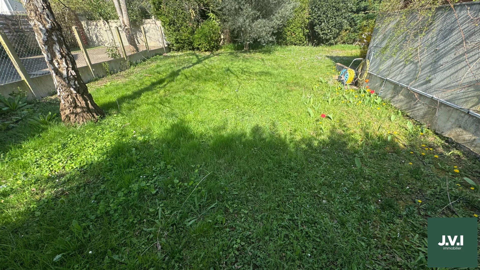 A VENDRE Terrain à bâtir 245 m² Deuil La Barre