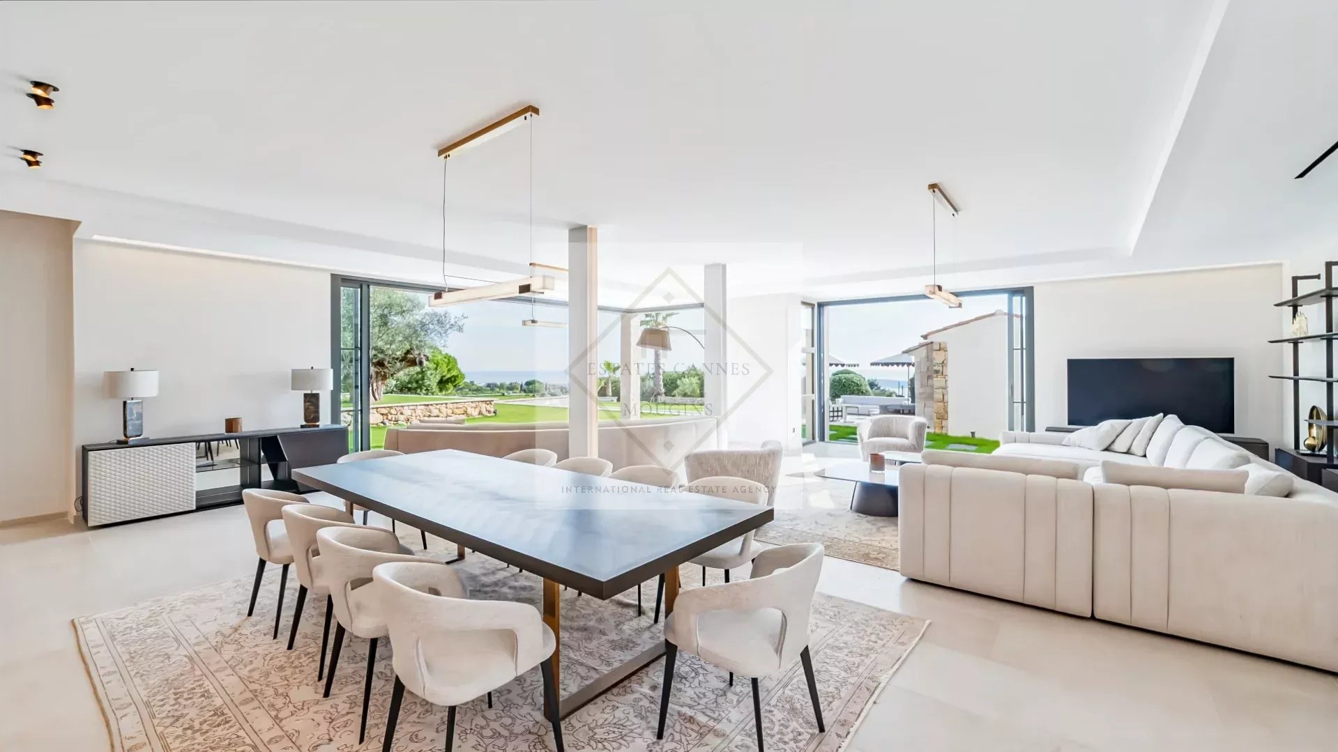 SUPER CANNES — EXCEPTIONAL BRAND-NEW CONTEMPORARY VILLA WITH PANORAMIC SEA VIEWS — photo 34