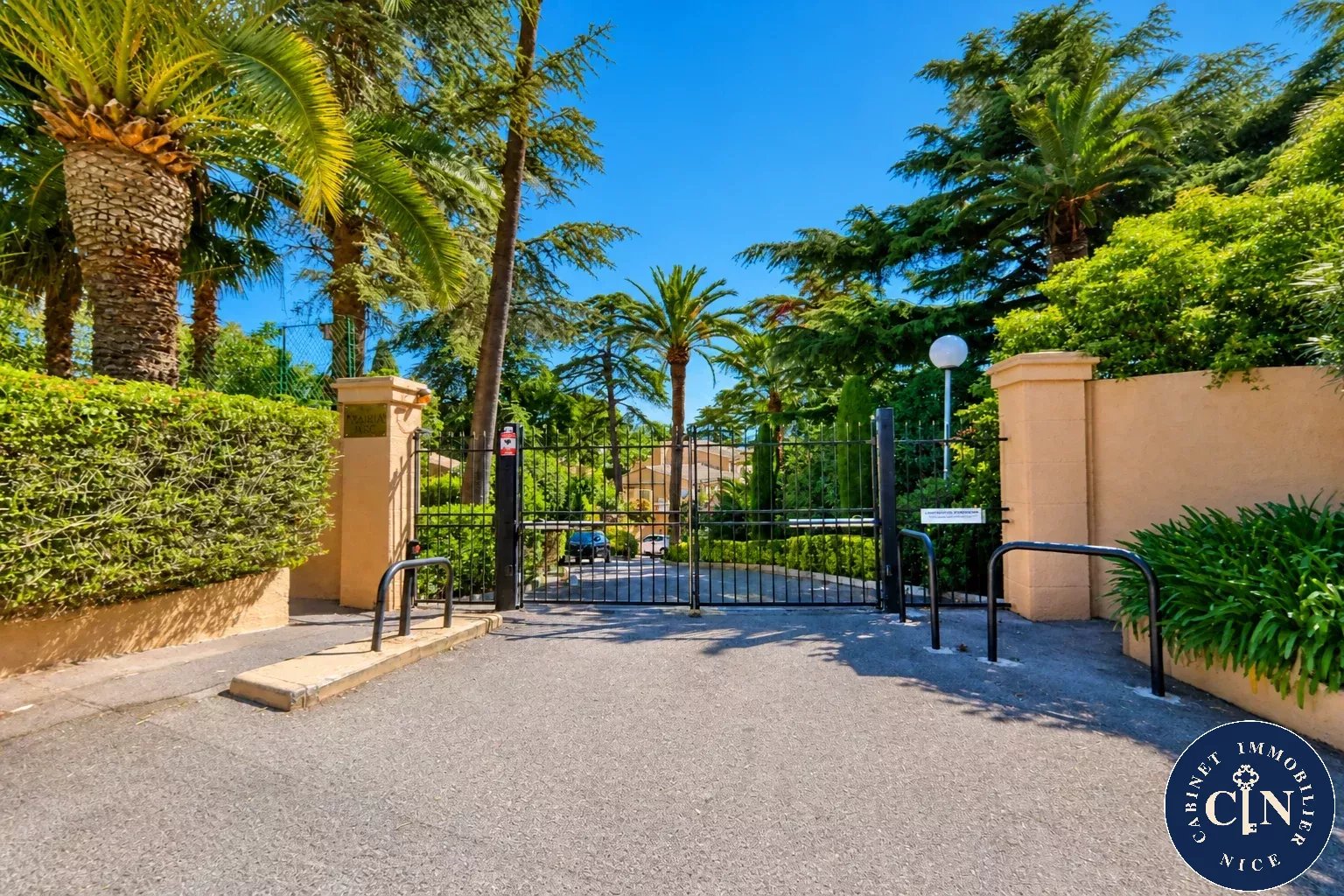 3 pièces 75 m² - STANDING Terrasse - Fabron — photo 9