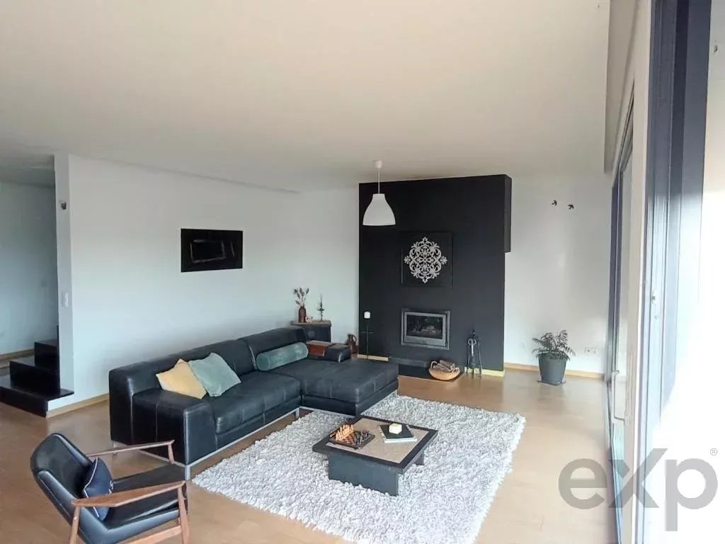 5-Bedroom Villa (2 x 3-Bedroom + 1 x 2-Bedroom Units) 86873882 image 44