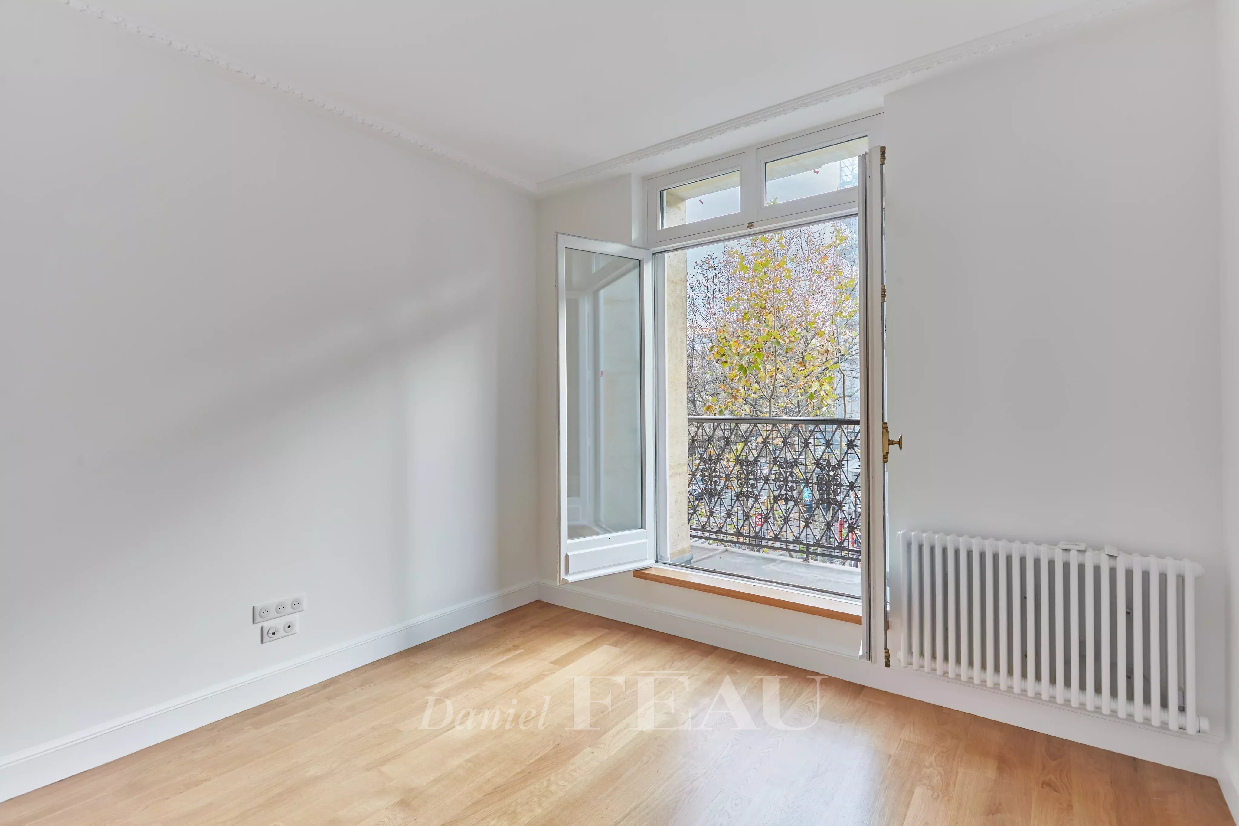 Sale Apartment Paris 6th