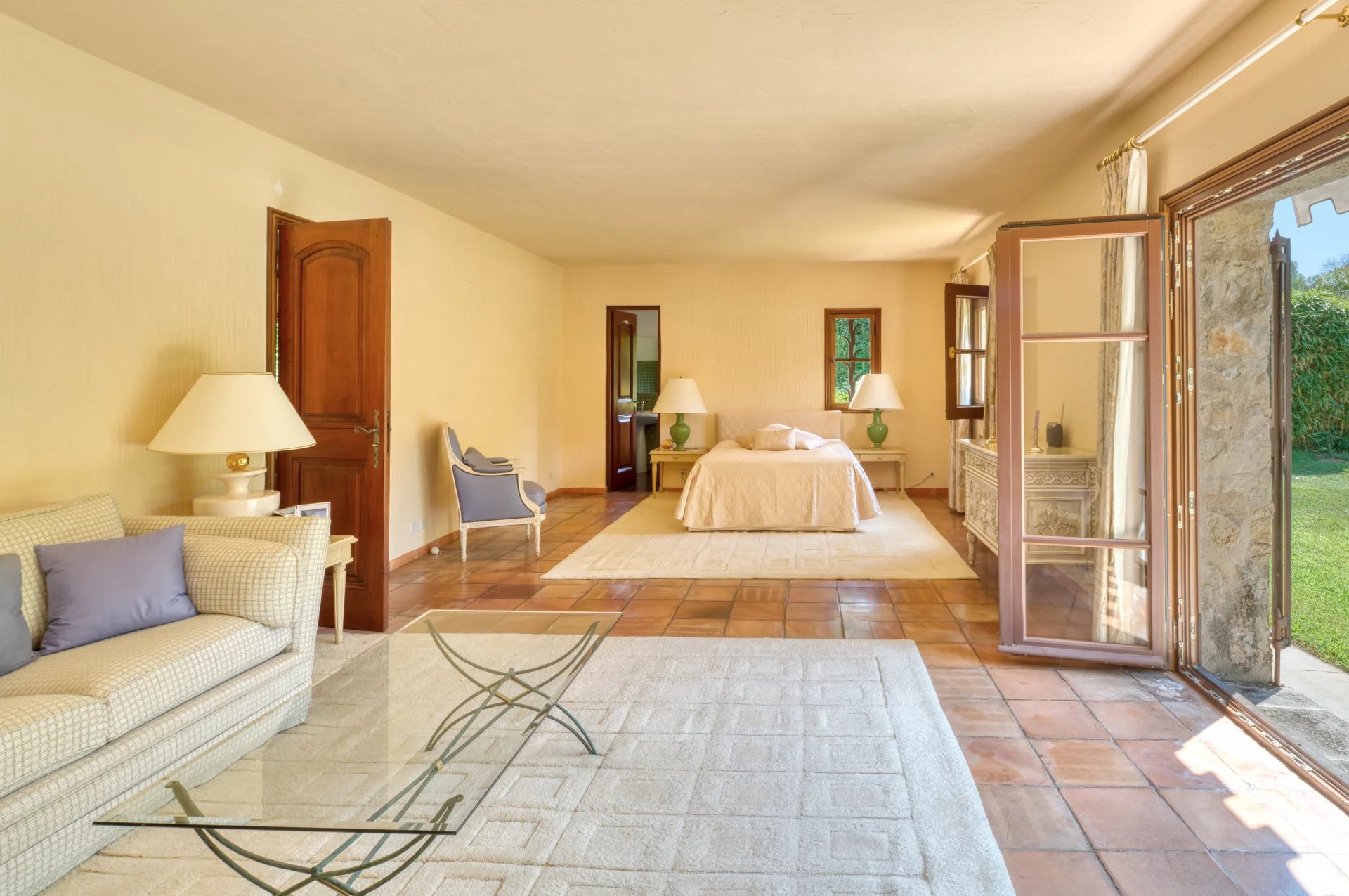 Exclusivité - La Colle sur Loup - Domaine en pierre avec 4 maisons  - Piscine