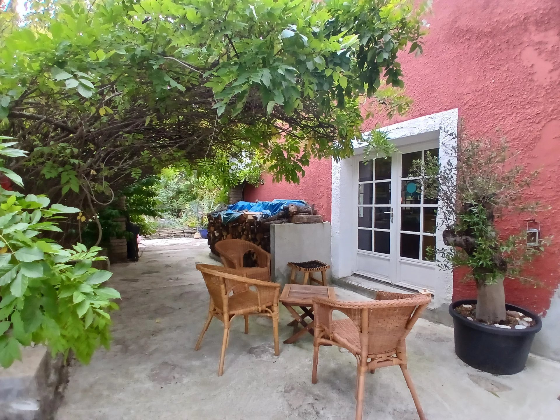 MAISON 5 PIECES 120 M2 - TERRAIN ET PISCINE