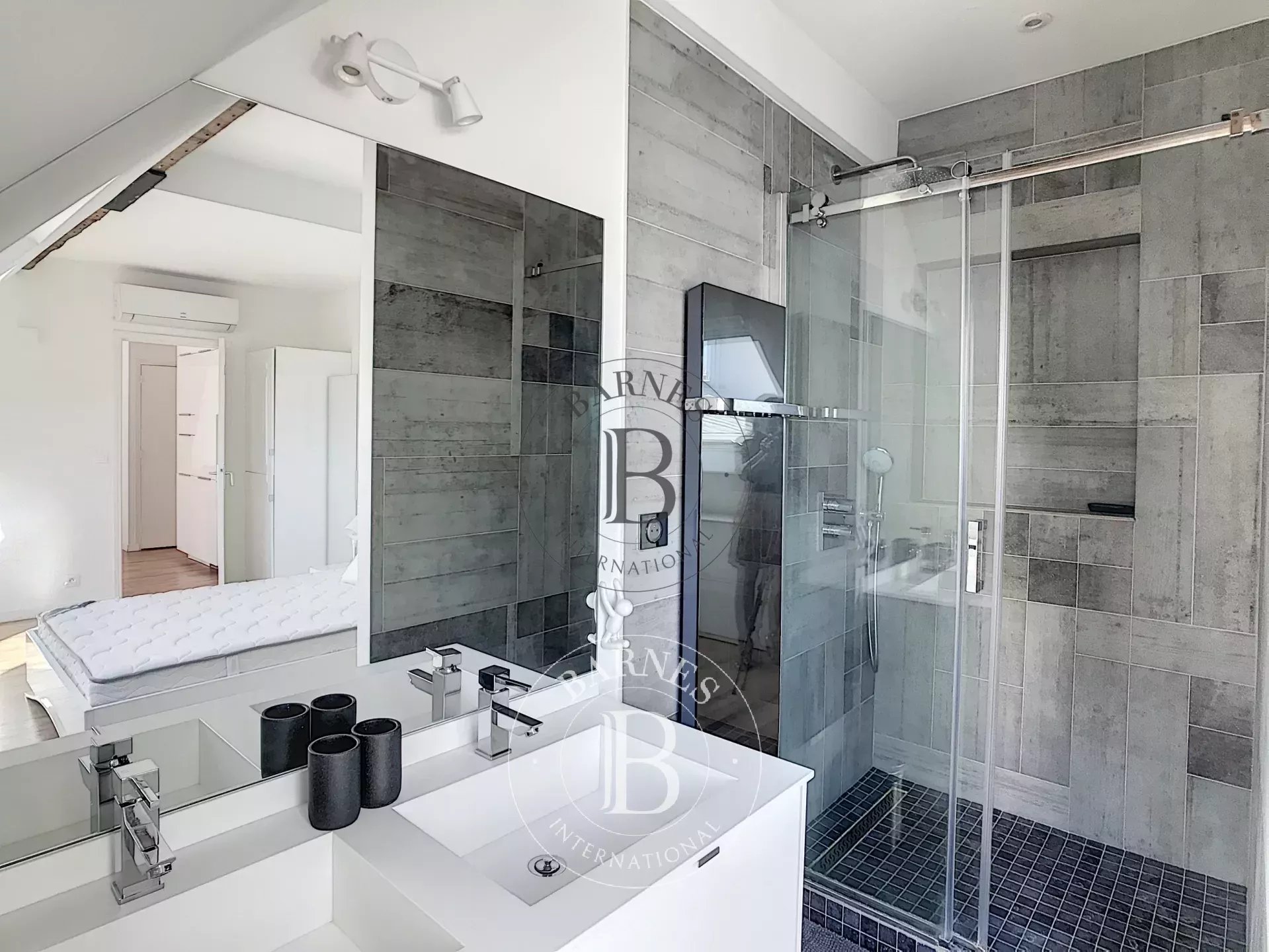 Daire Paris 8ème - picture 8