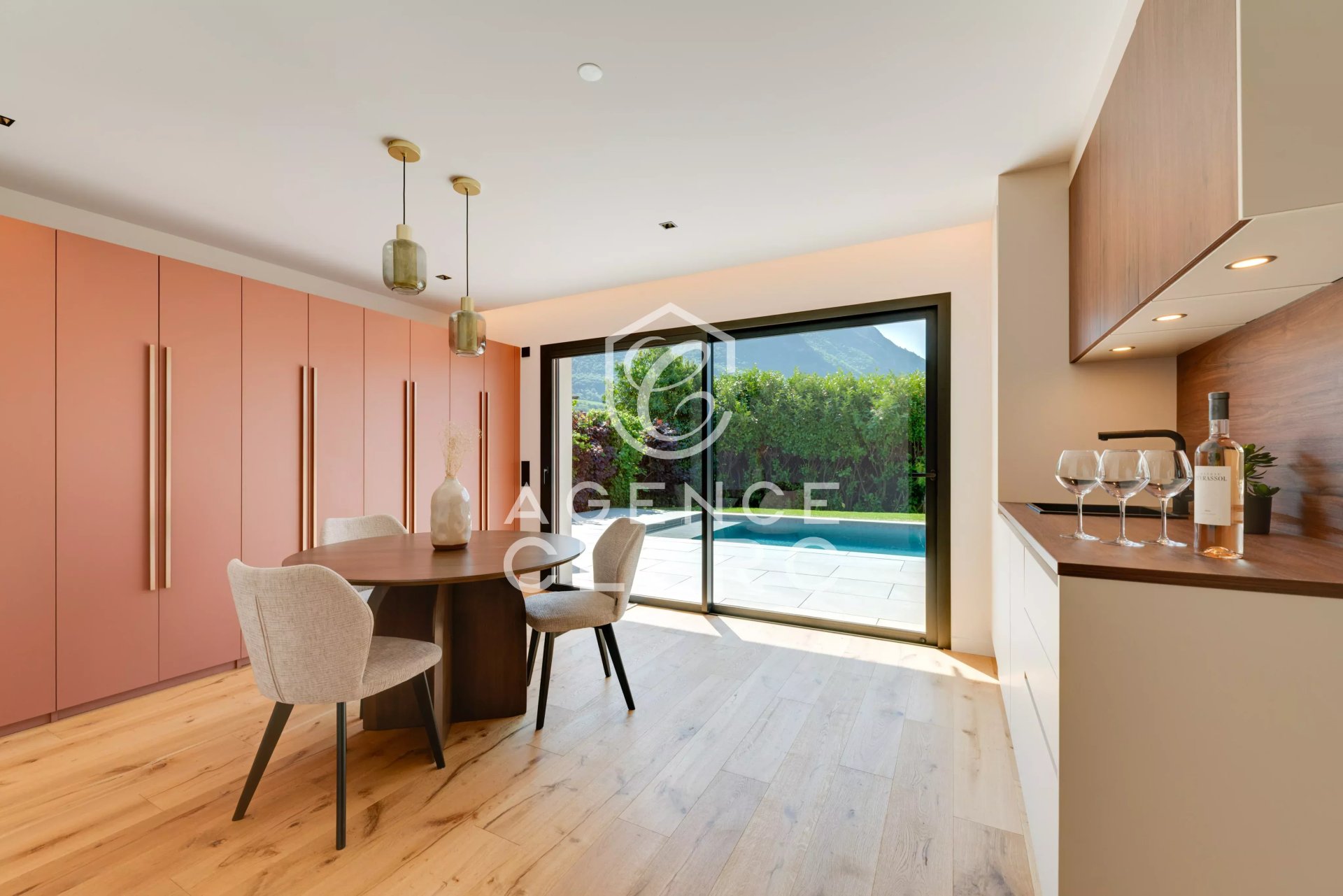 5 Bedroom Villa/Townhouse's Image 12