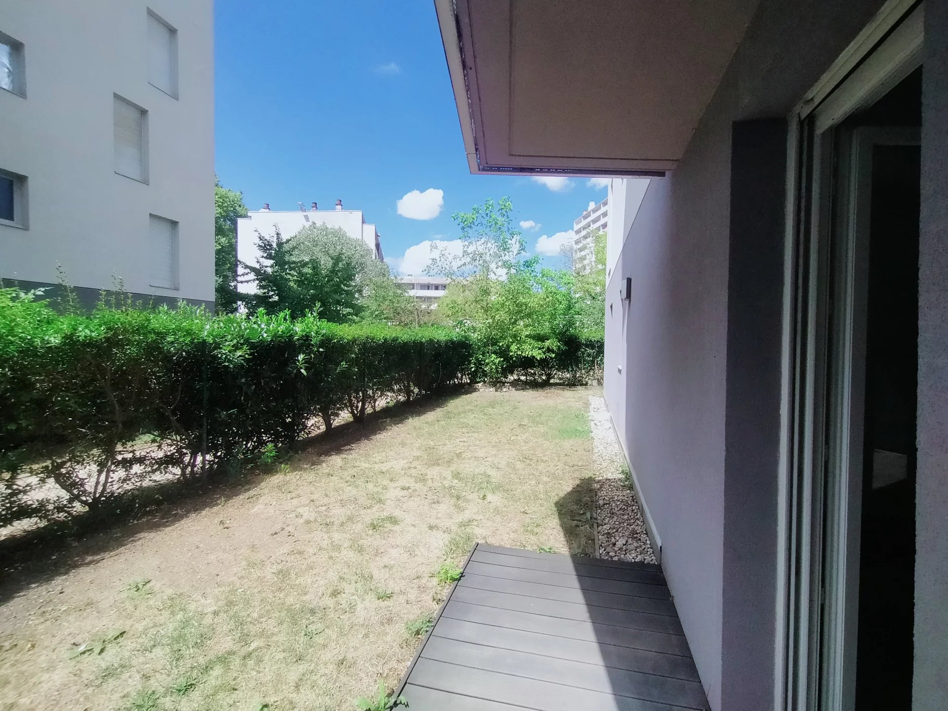 481432 Location Lyon 8ème