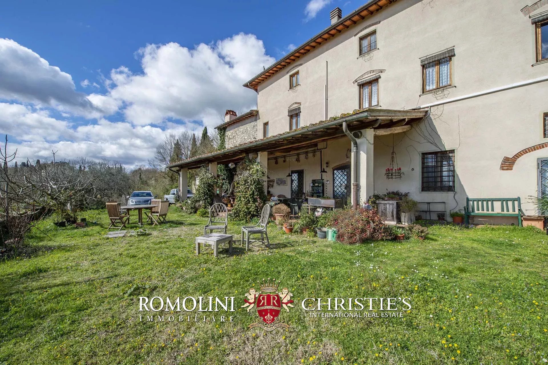 11 Bedroom Villa/Townhouse's Image 23