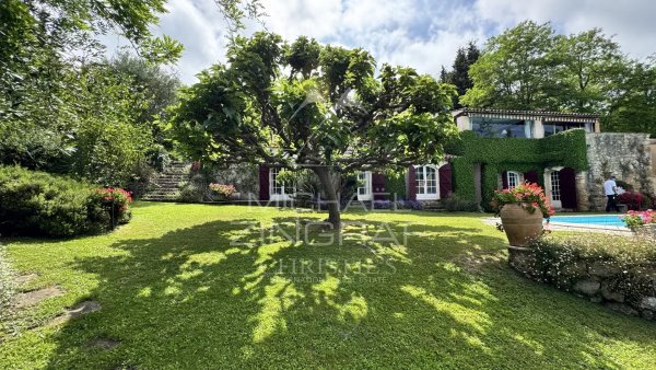 Luxury Villa Cabris: Exceptional Family Estate with Private Woodland — photo 2