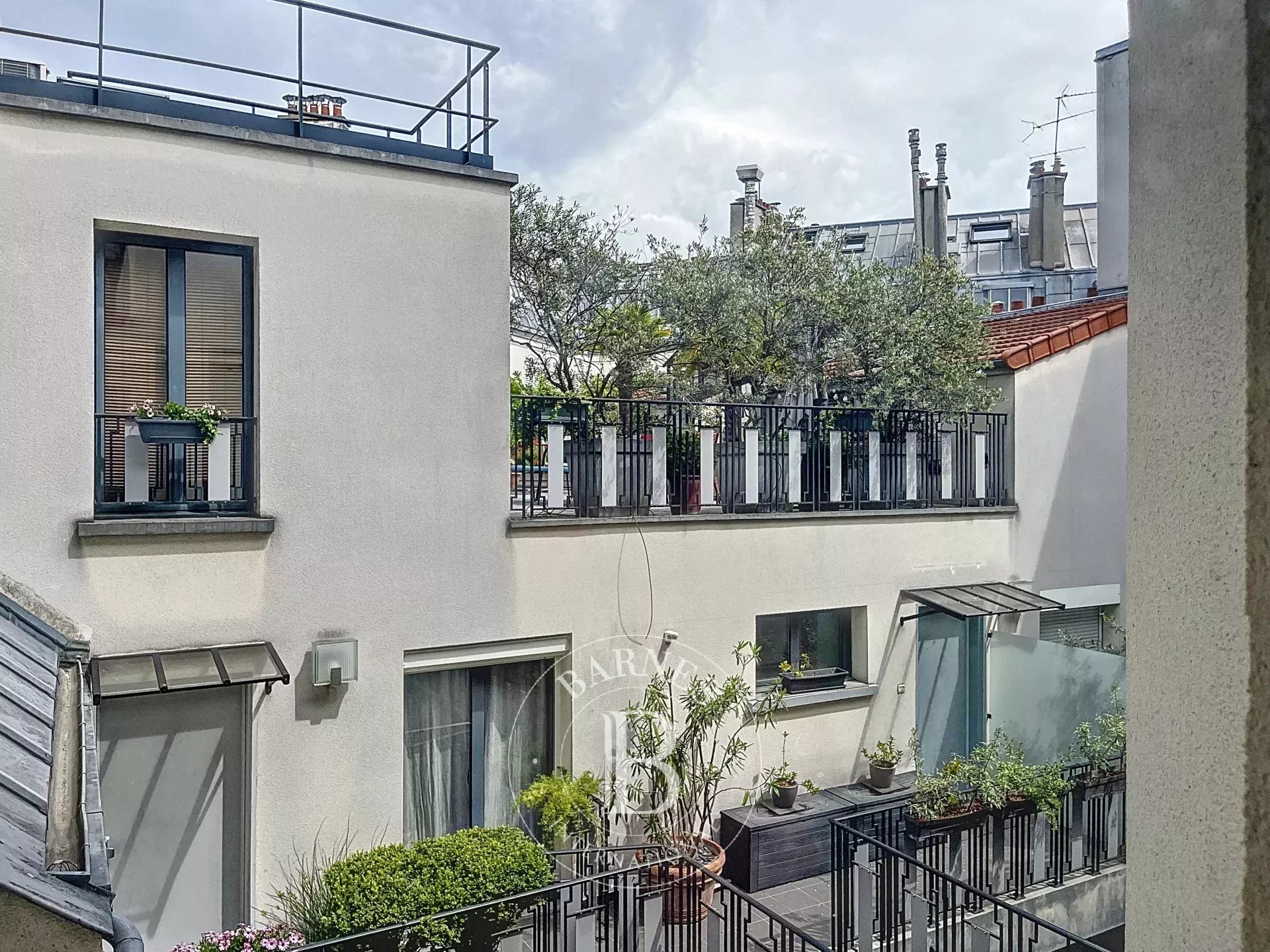 Daire Paris 10ème - picture 9