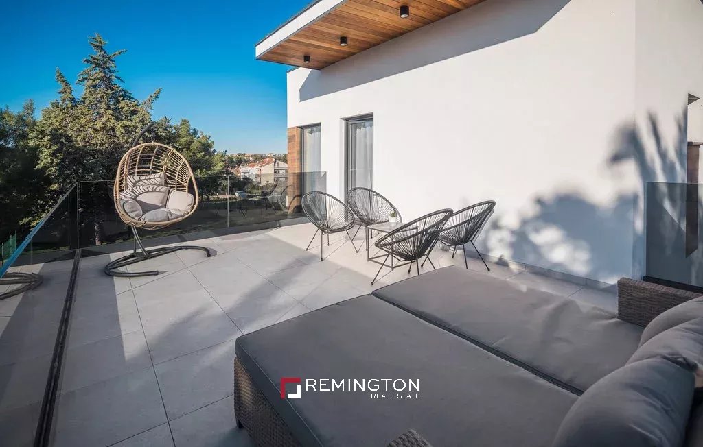 4 Bedroom Villa/Townhouse's Image 21