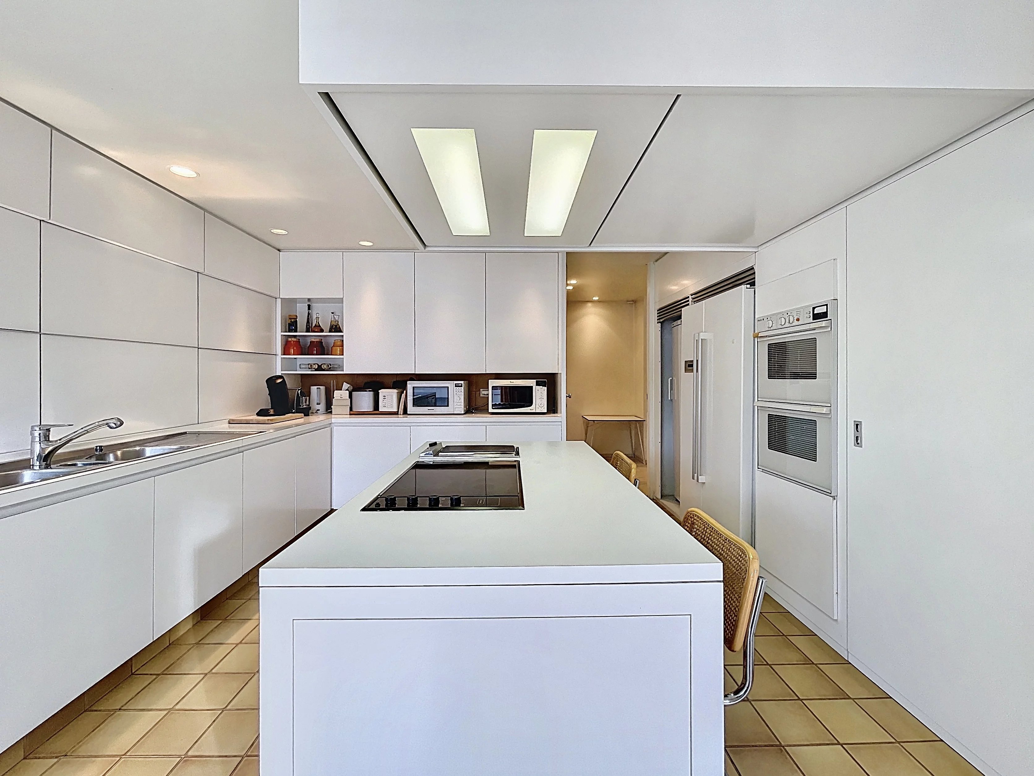 Montjoie -Marc Corbiau prestige apartment, tree-view terraces