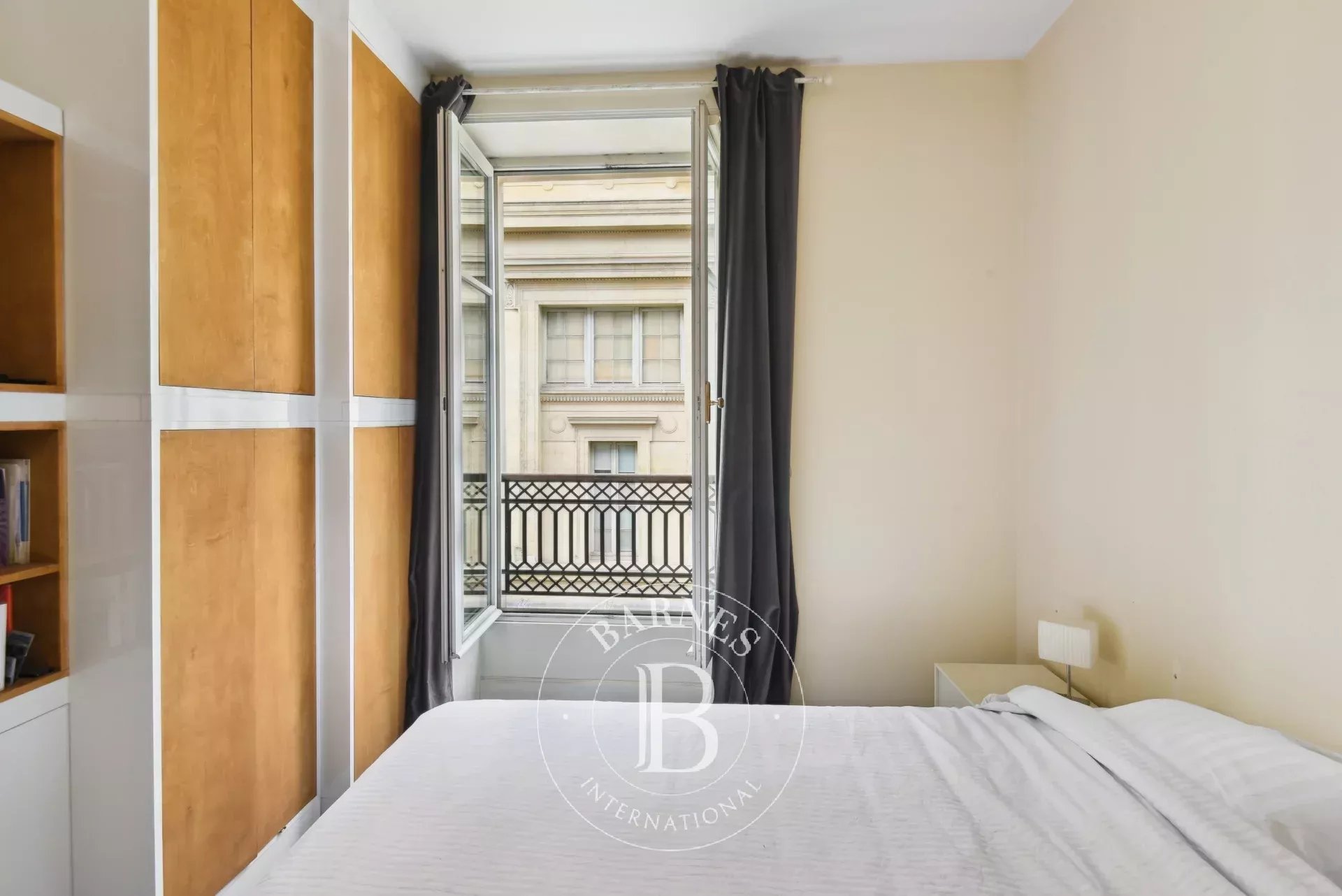 Daire Paris 6ème - picture 9