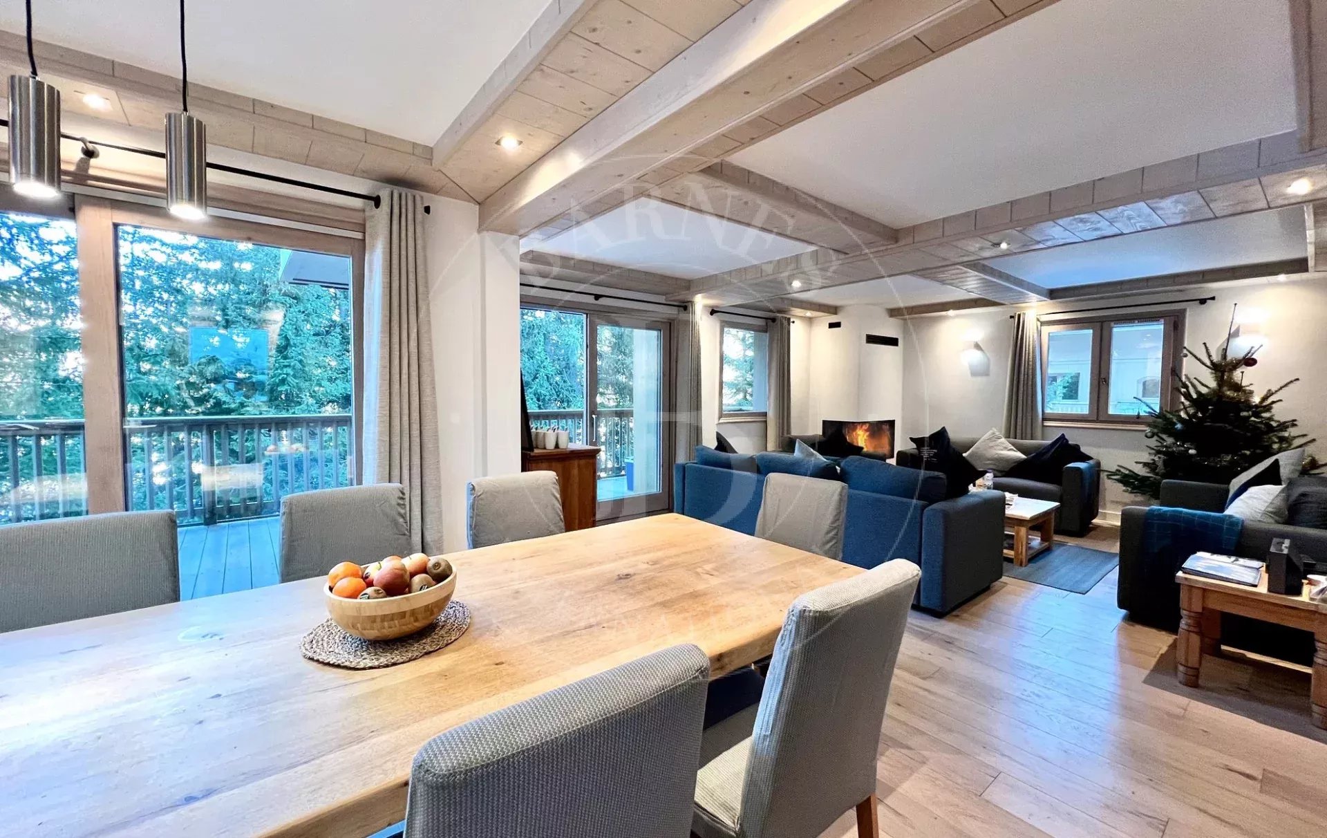 Renovated Chalet -4 Bedrooms Ski-In/Ski-Out - Courchevel la Tania