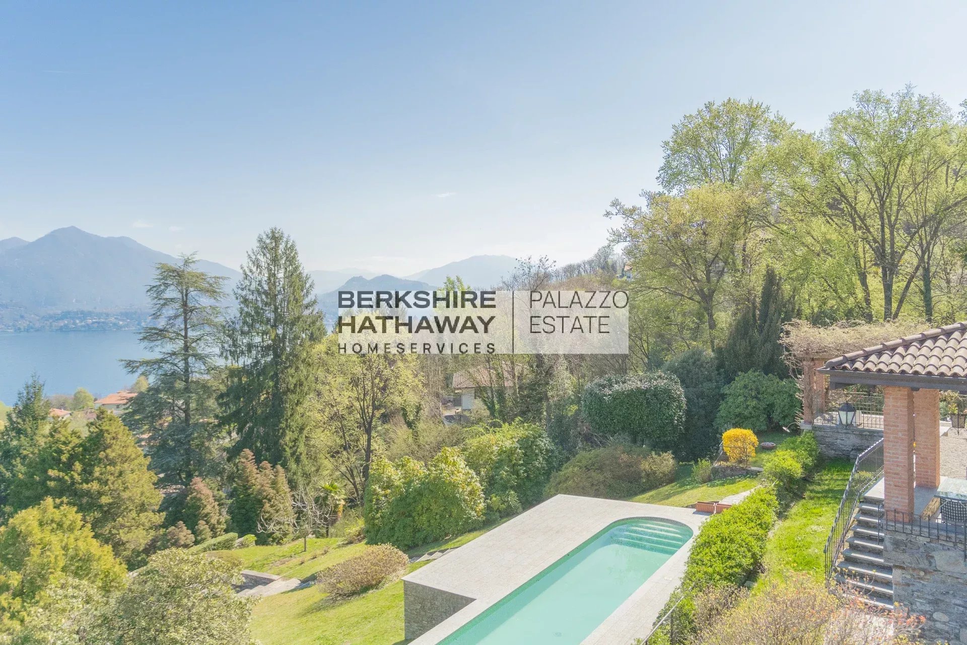 Villa in Stresa - view 1