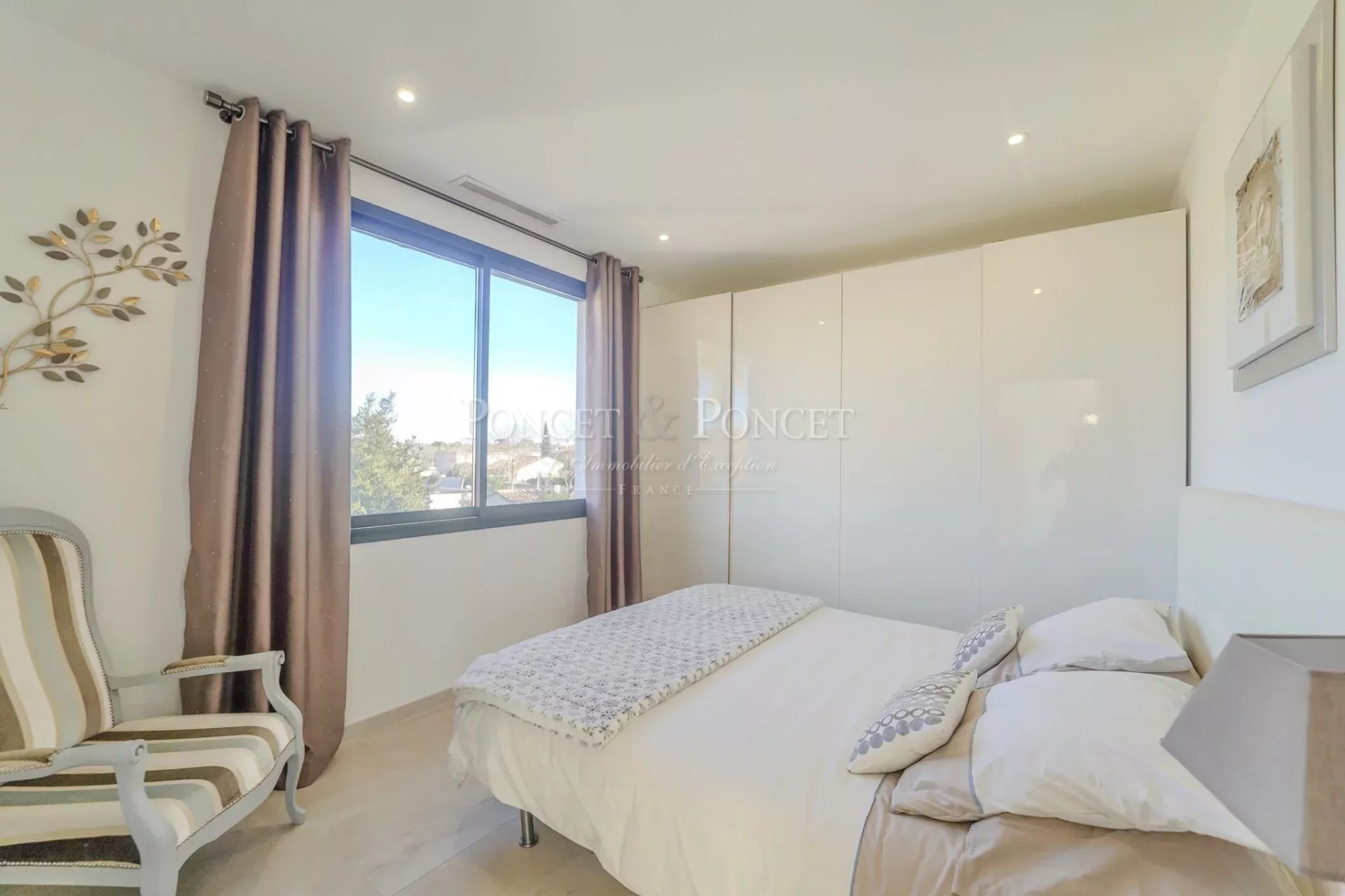 4 Bedroom Villa/Townhouse's Image 12