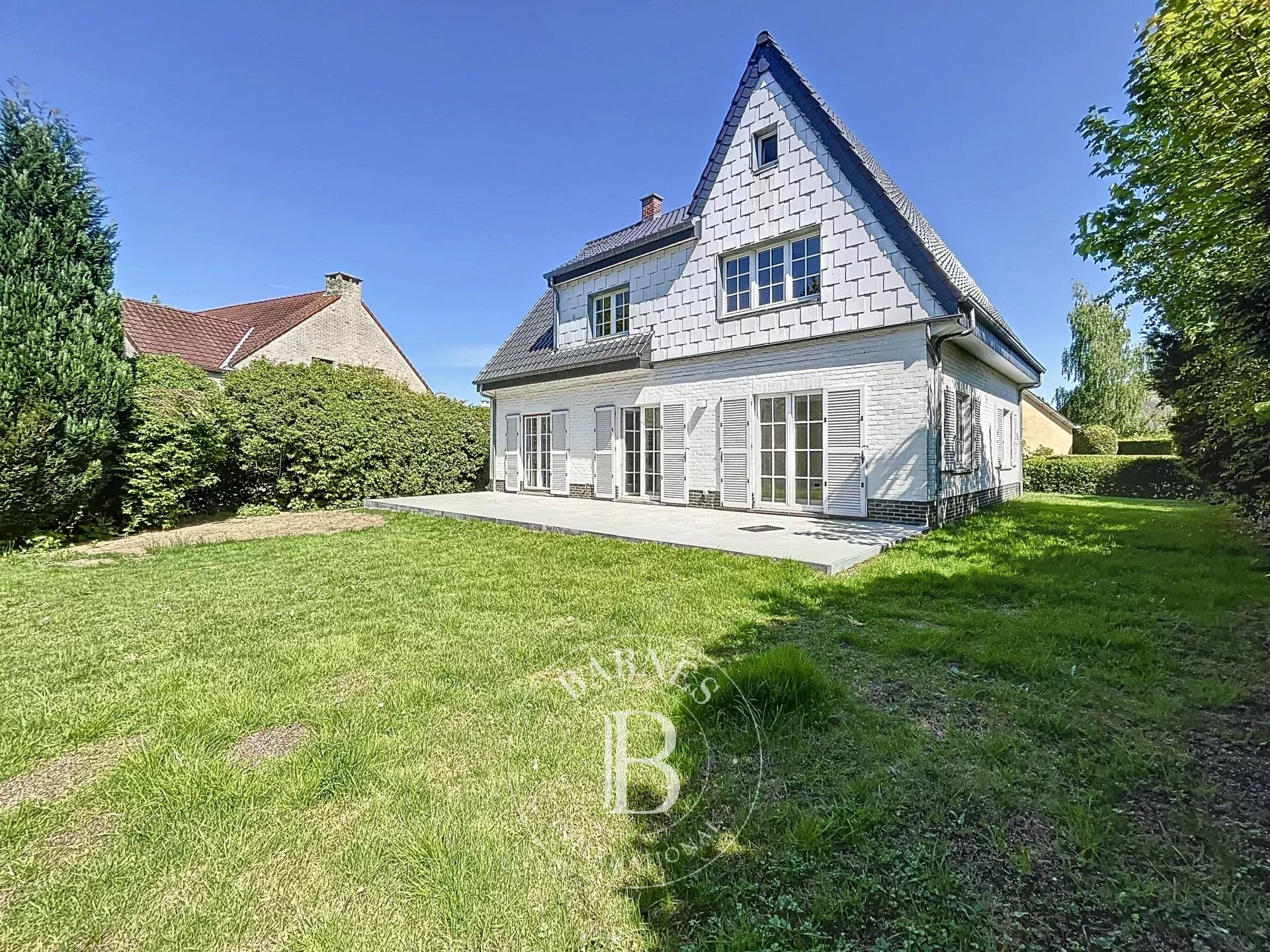 Villa fully renovated in 2025 in the heart of Waterloo.