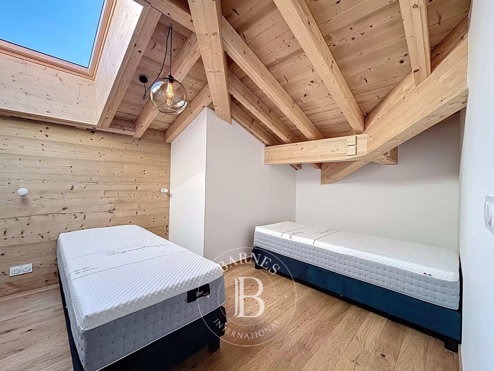 Photo of Les Gets – Spacious Family T6 Duplex – Direct Ski Access – Open Mountain Views