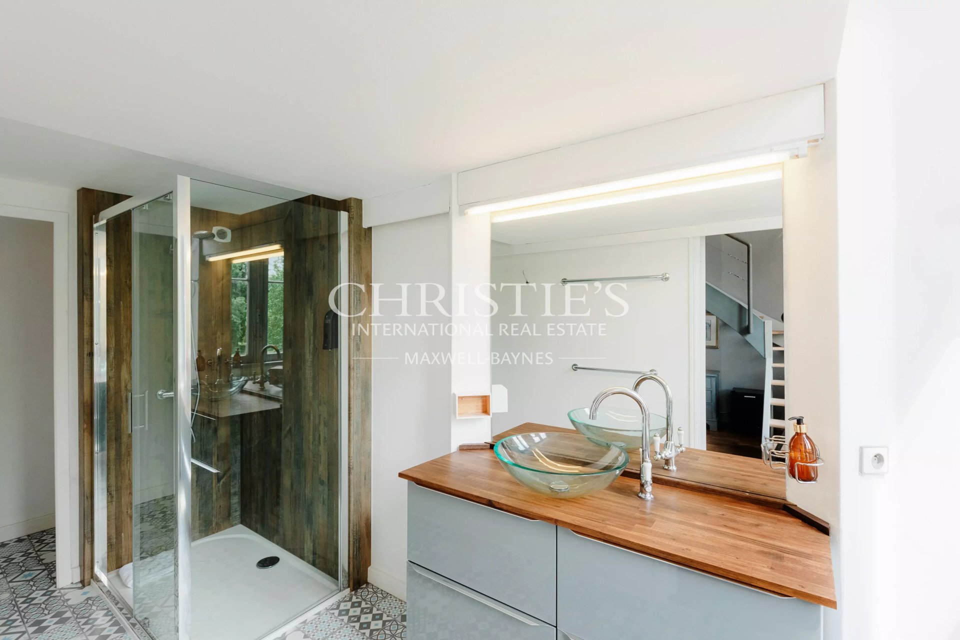 53 Bedroom Chateau's Image 22