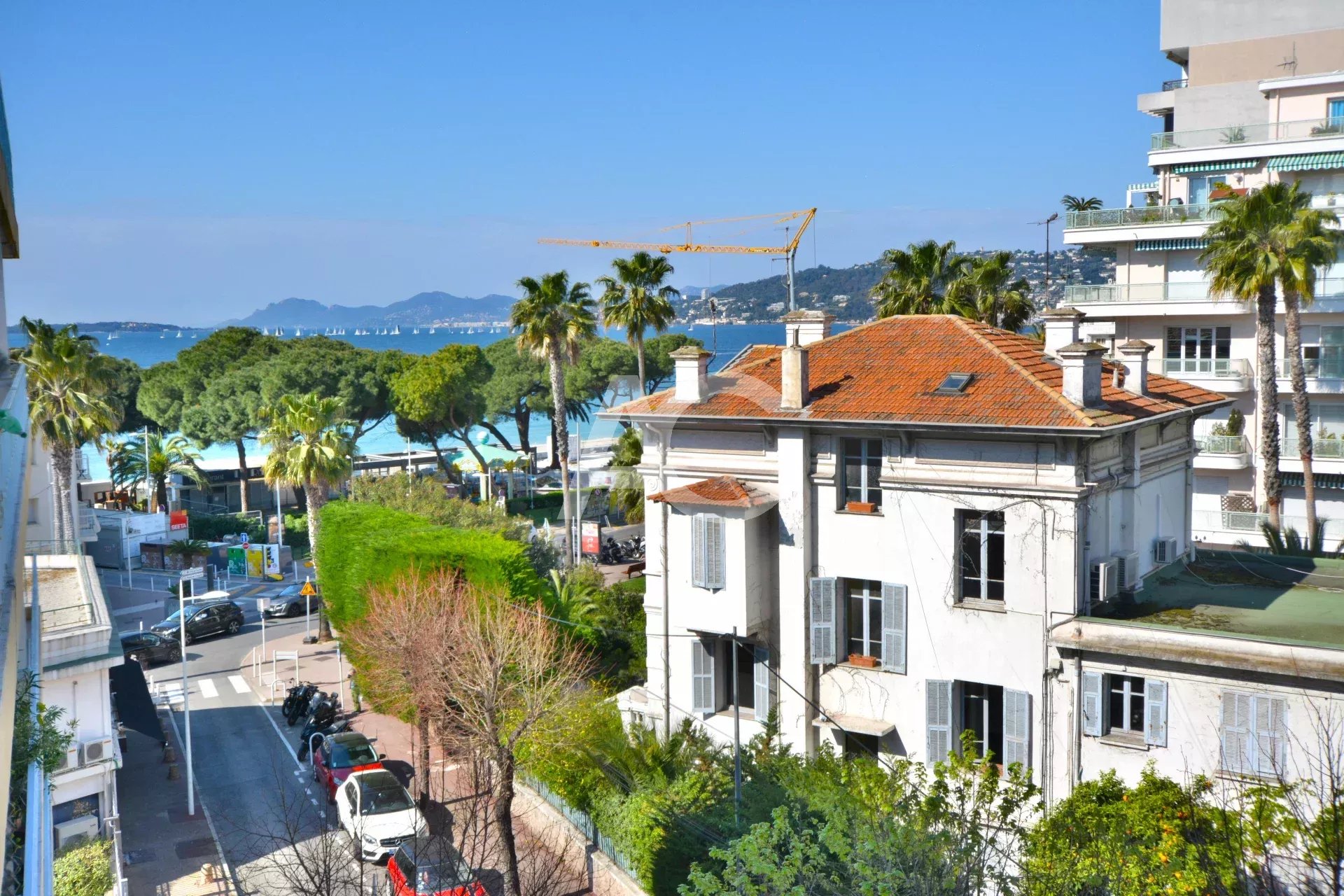JUAN-LES-PINS - VUE MER EXCEPTIONNELLE
