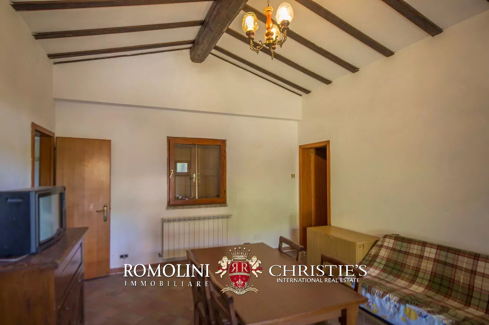 7 Bedroom Vineyard's Image 22