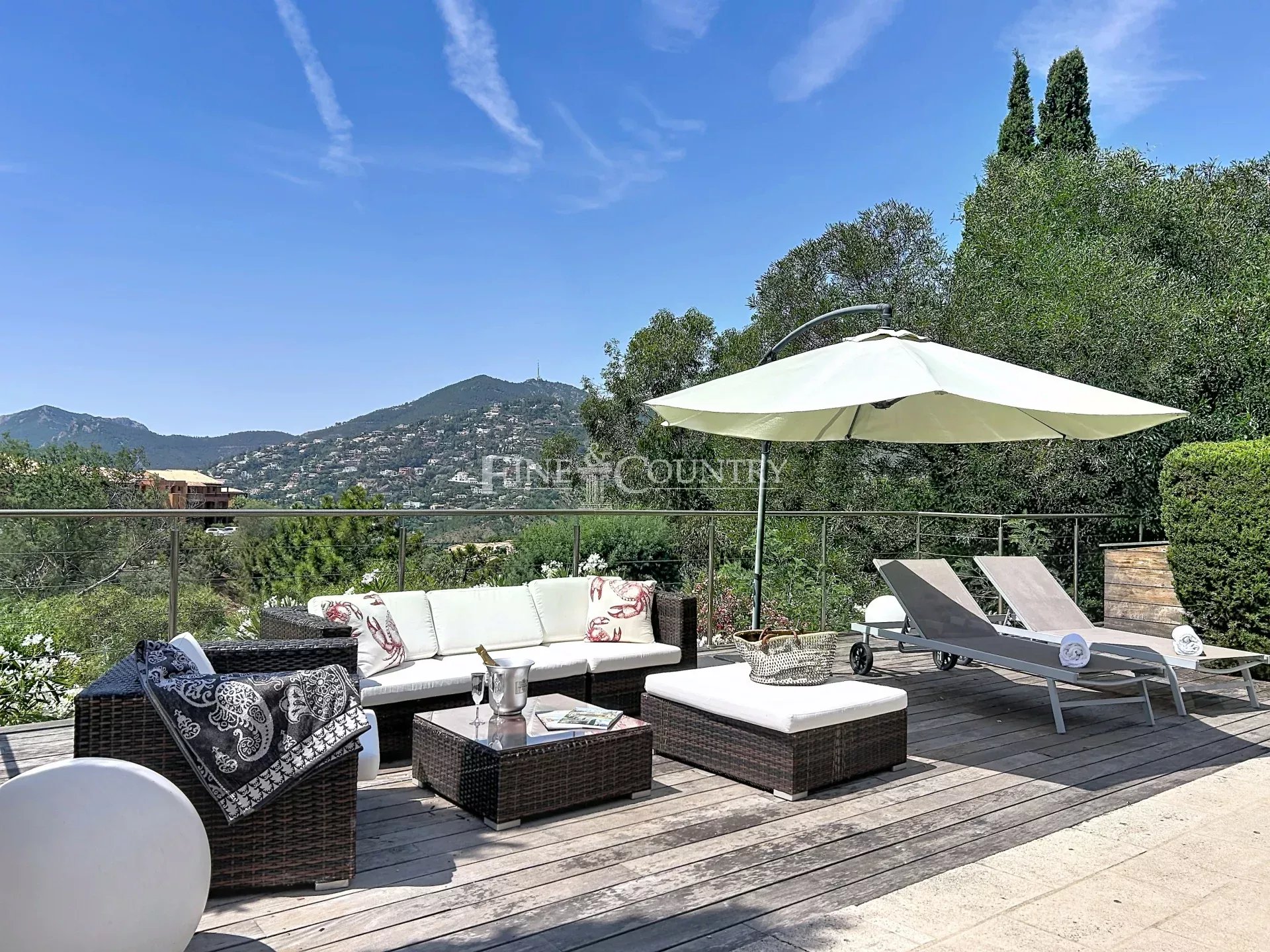 Photo of Villa for sale in Theoule sur Mer