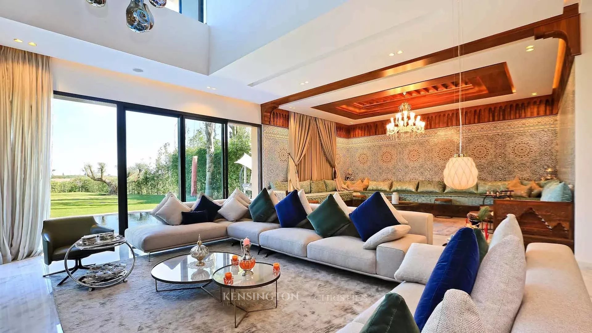 5 Bedroom Villa/Townhouse's Image 3