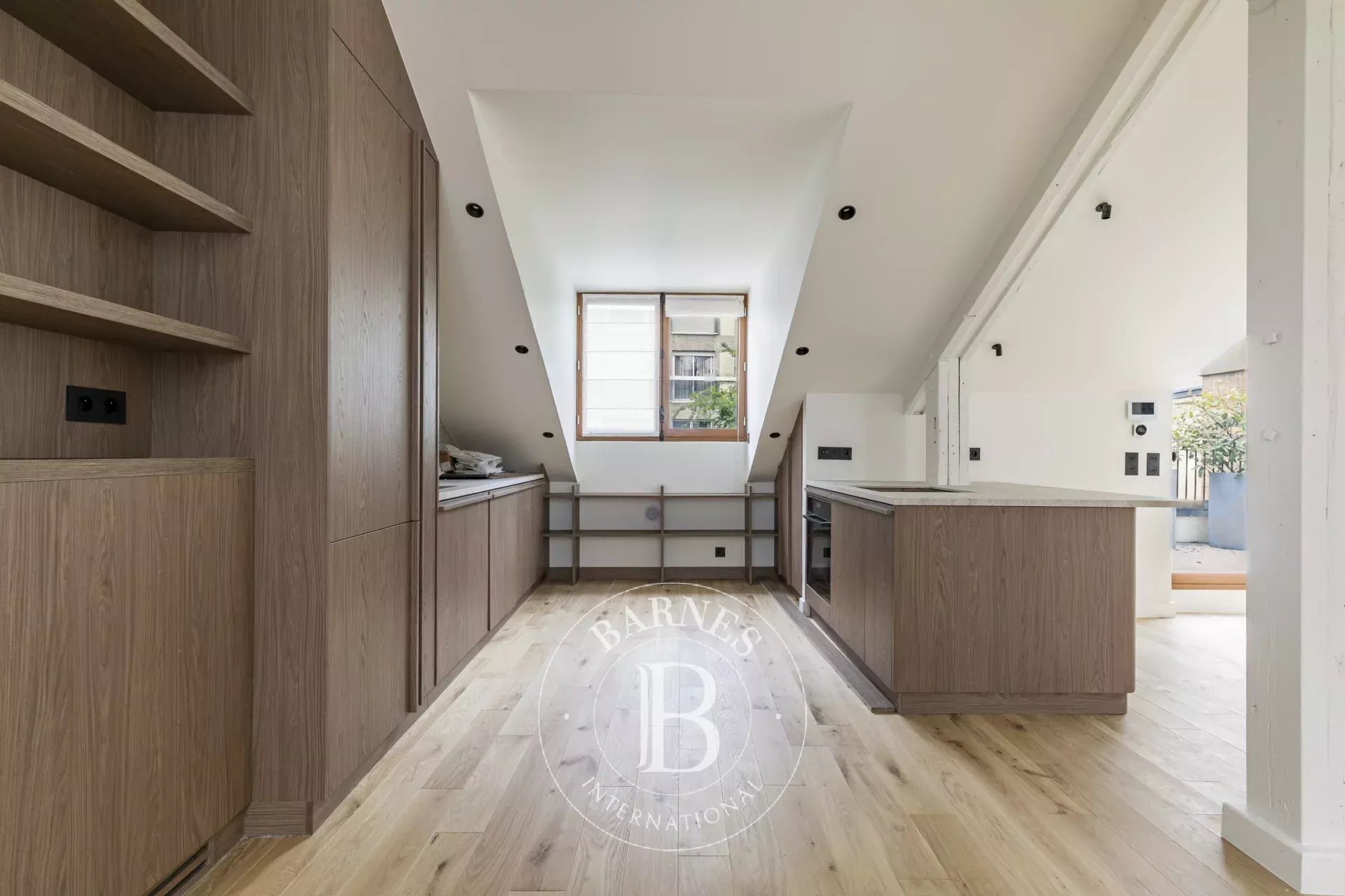 Paris  - House 4 Bedrooms - picture 5