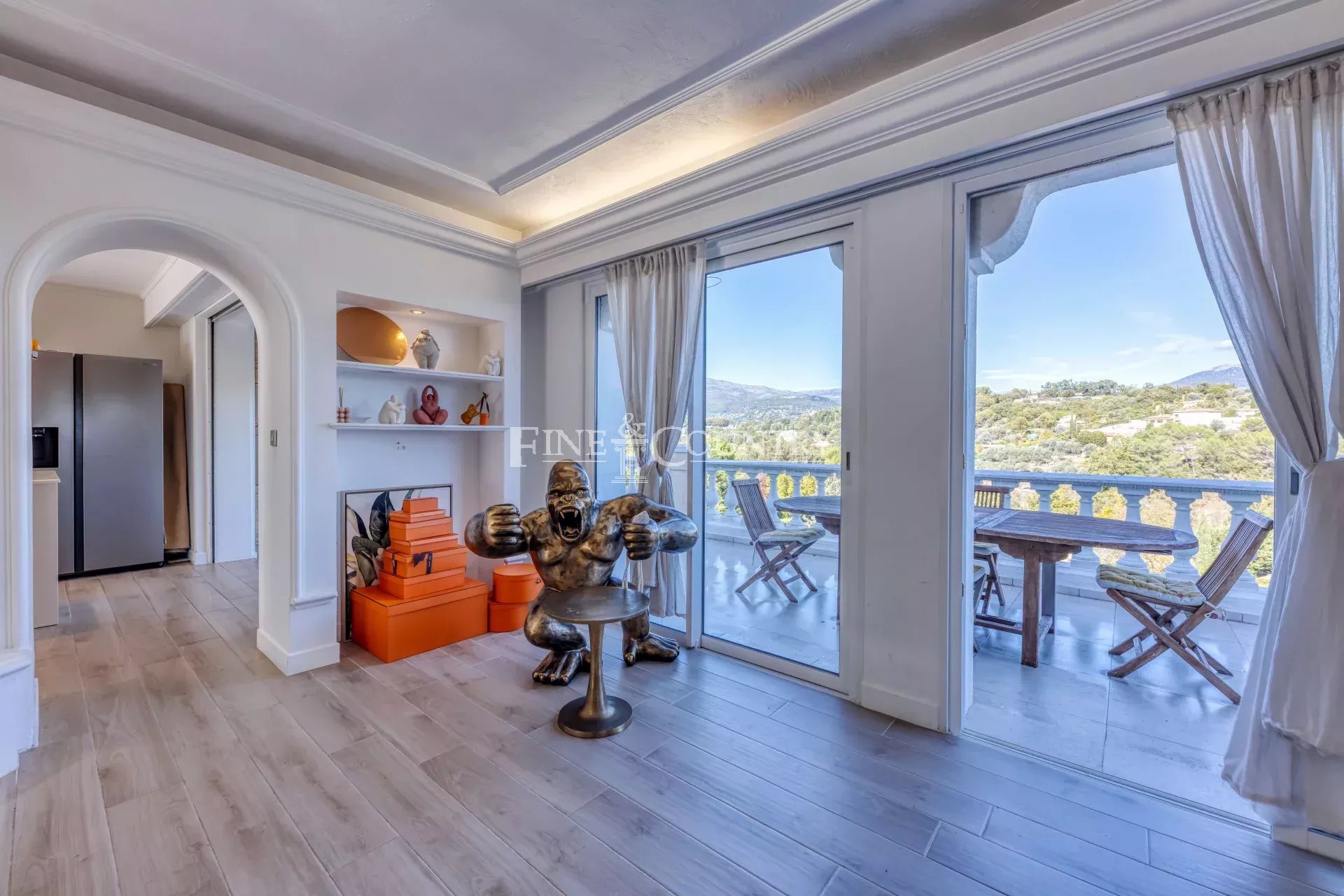 Photo of For sale  Villa in Valbonne - Panoramic view