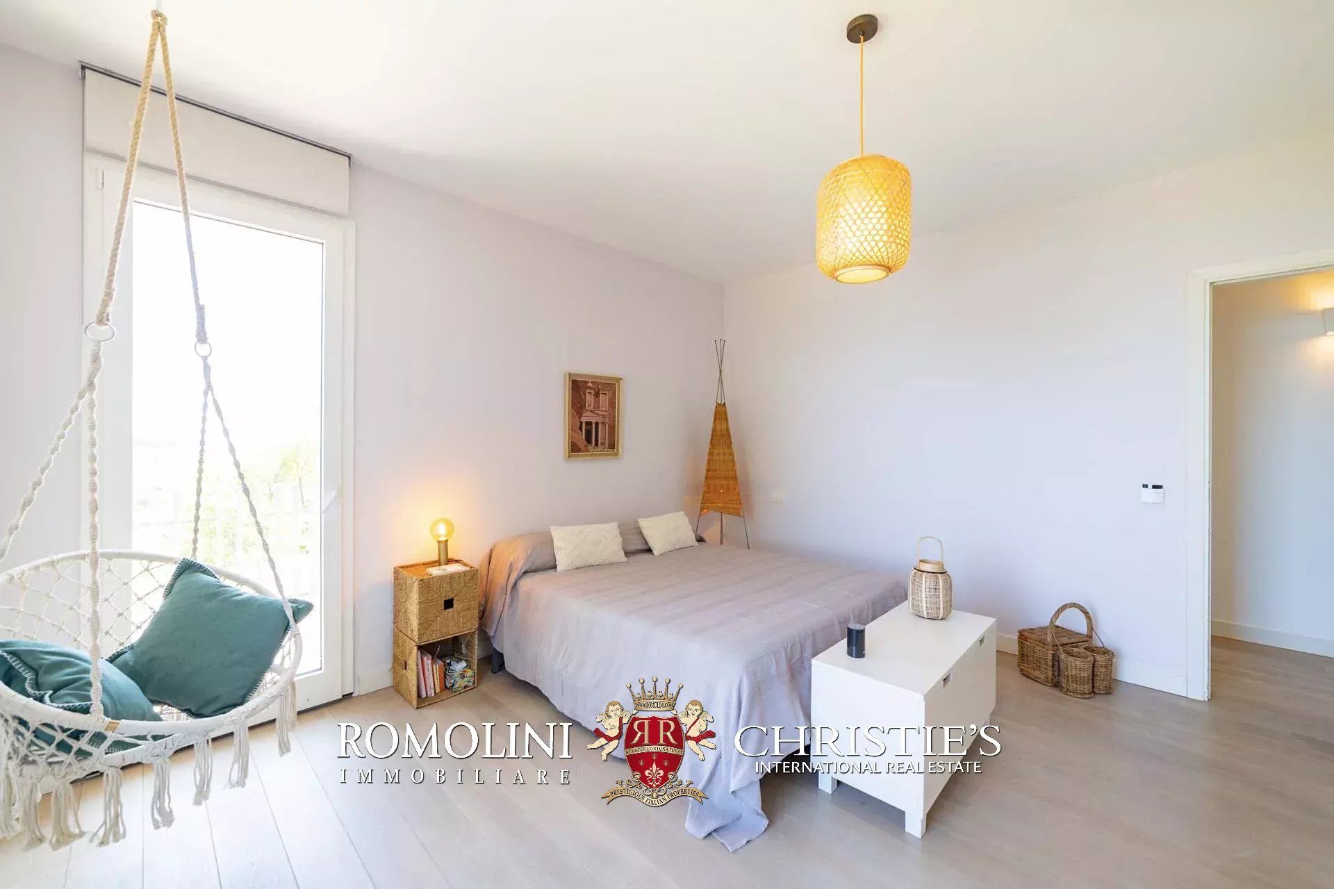 6 Bedroom Villa/Townhouse's Image 65