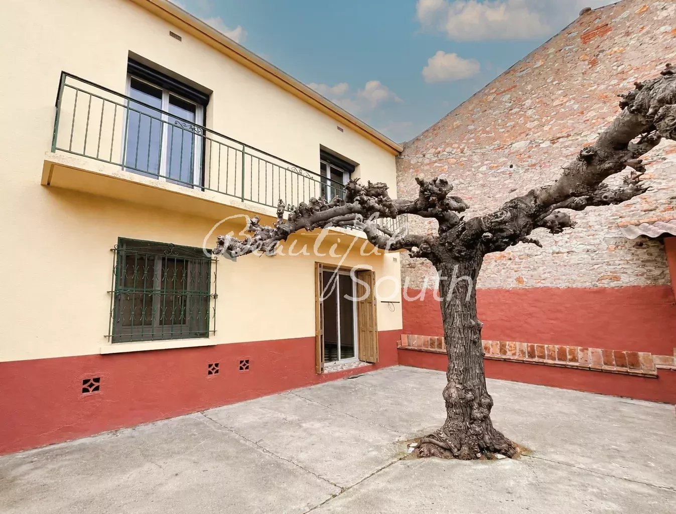 Sale Village house Thuir