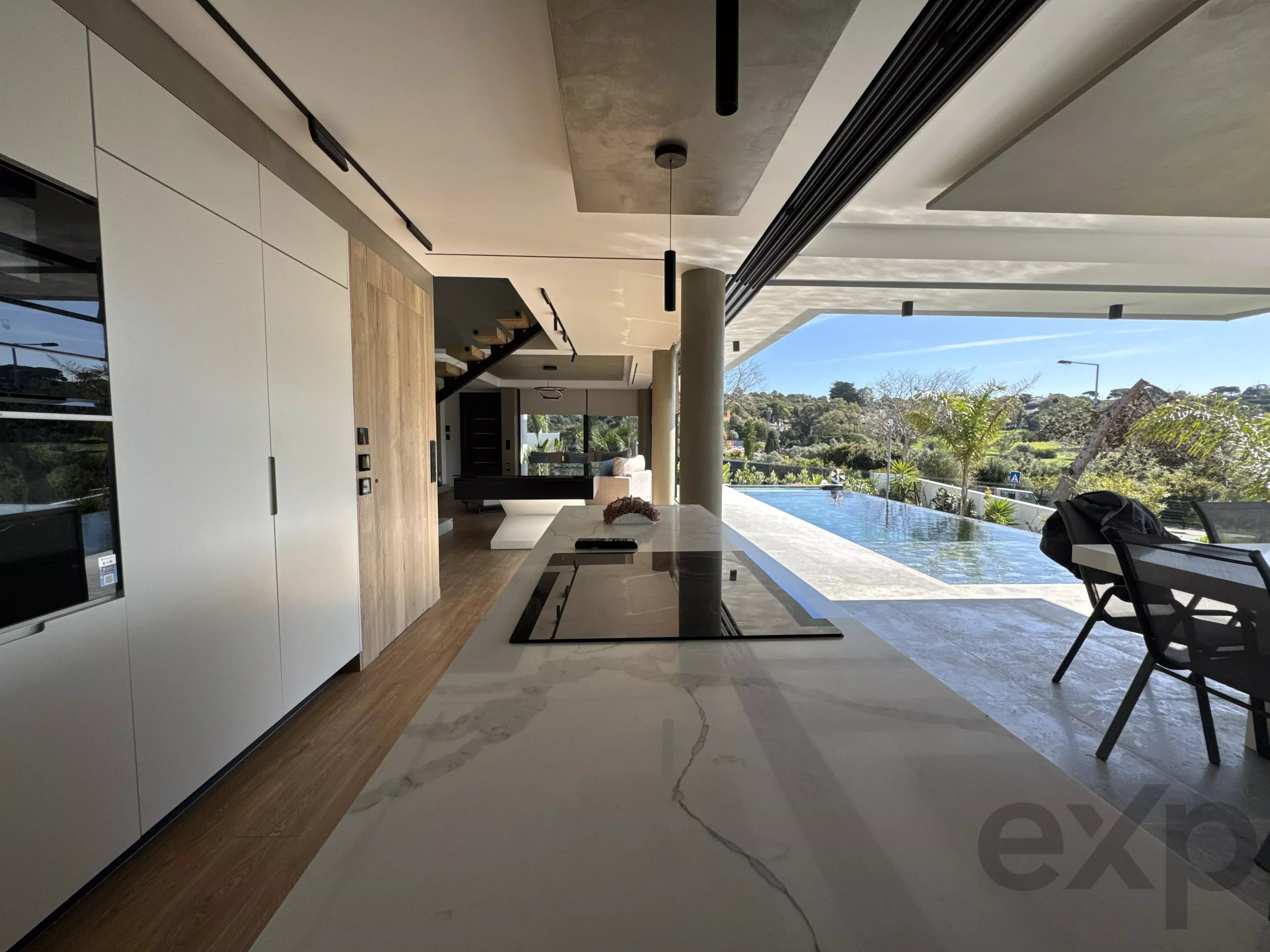 Luxury Single Home in Estoril Golf - 3 Suites with Private Resort 86843974 image 15