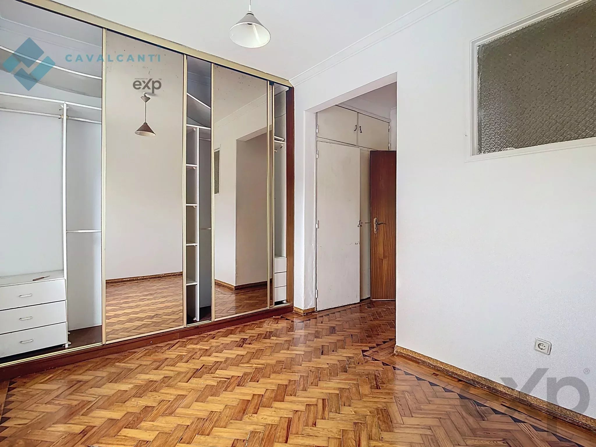 T3 for refurbishment in the heart of Carnaxide 86827812 image 42