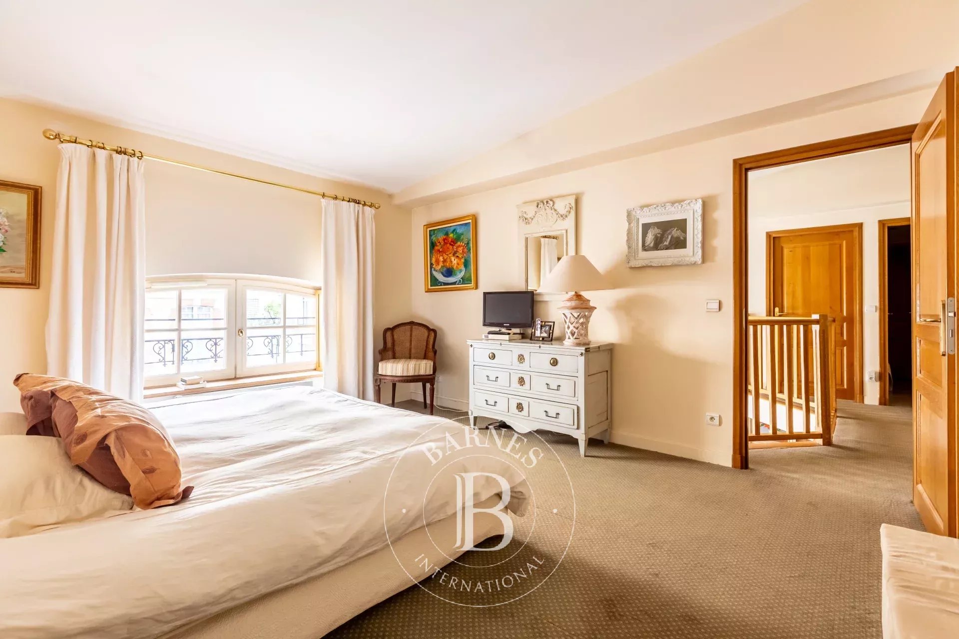 Daire Paris 8ème - picture 14