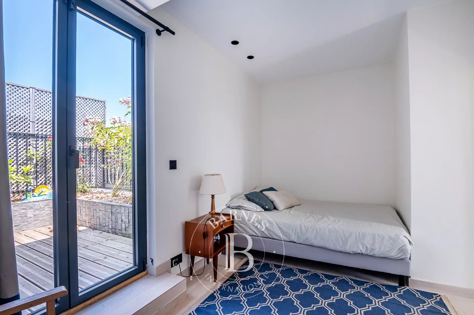 Daire Neuilly-sur-Seine - picture 16 title=
